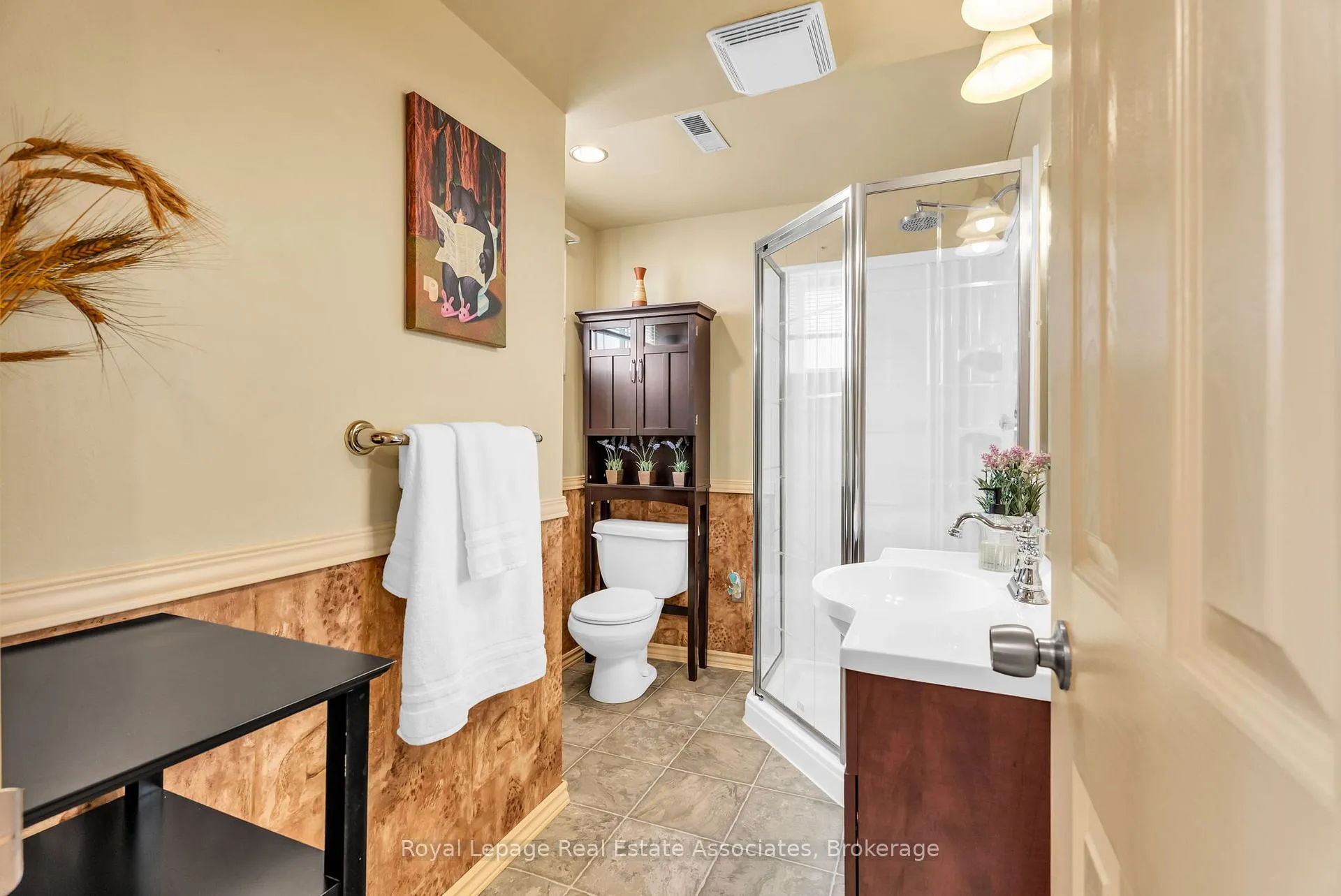 Photo 31 of 29 Norman Avenue, Halton Hills, Acton — HOMEH