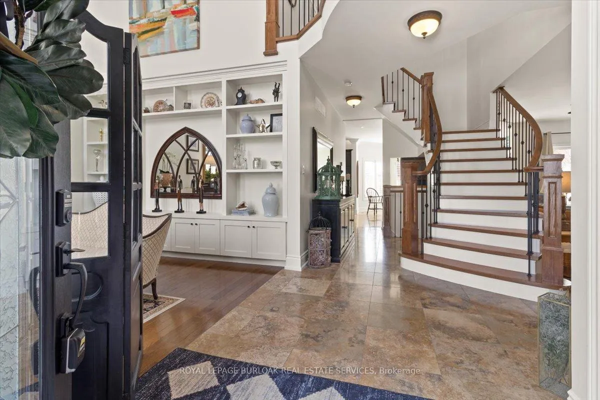 Photo 3 of 4263 Millcroft Park Drive, Burlington, Rose — HOMEH
