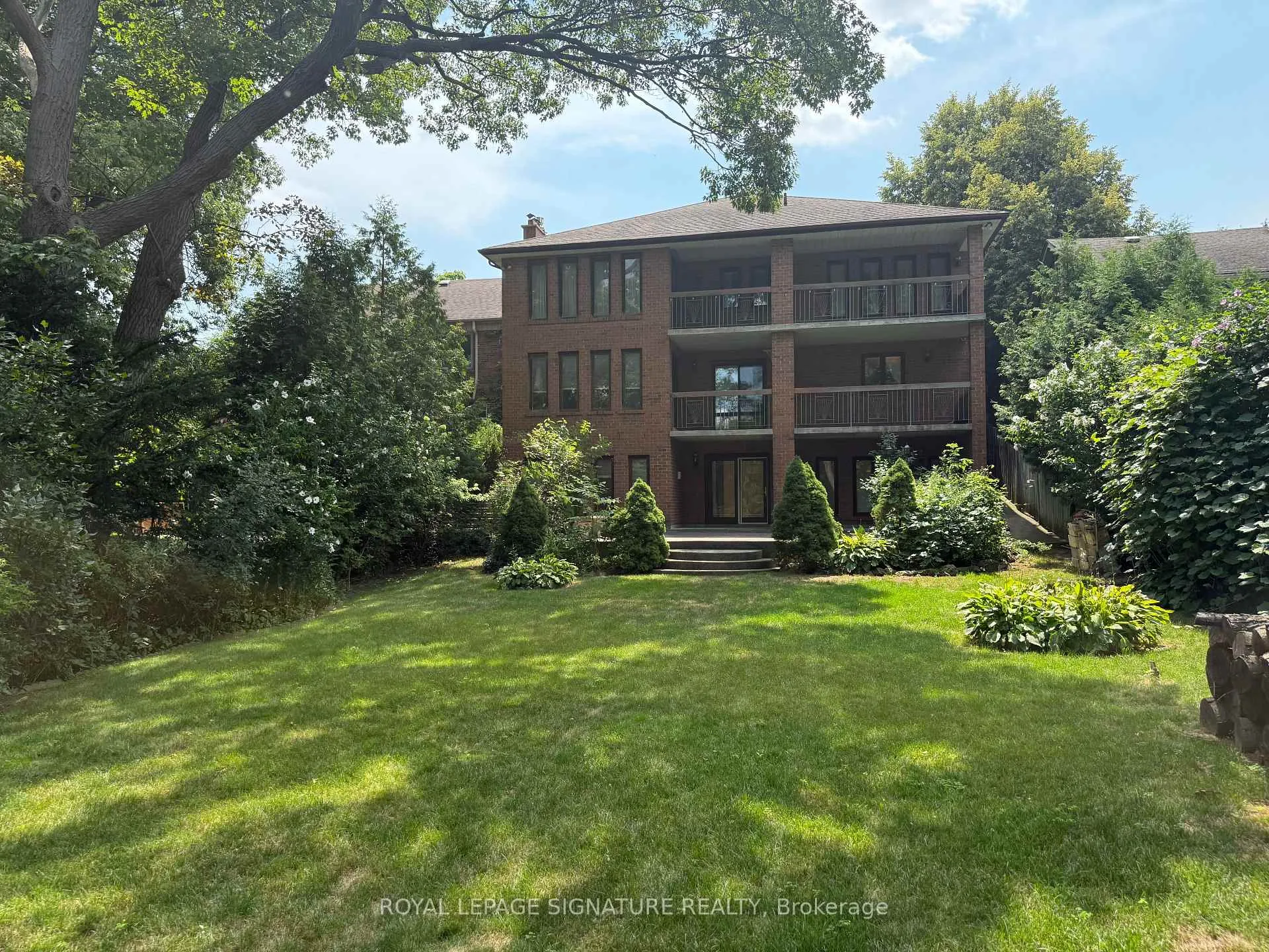 Photo 2 of 450 O'Connor Drive, Toronto, East York — HOMEH