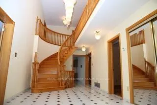 Photo 6 of 450 O'Connor Drive, Toronto, East York — HOMEH