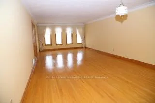 Photo 7 of 450 O'Connor Drive, Toronto, East York — HOMEH