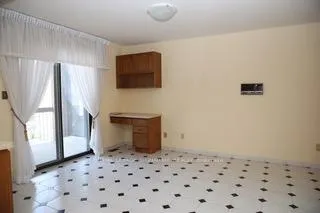 Photo 11 of 450 O'Connor Drive, Toronto, East York — HOMEH