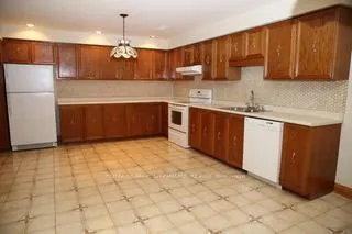 Photo 32 of 450 O'Connor Drive, Toronto, East York — HOMEH