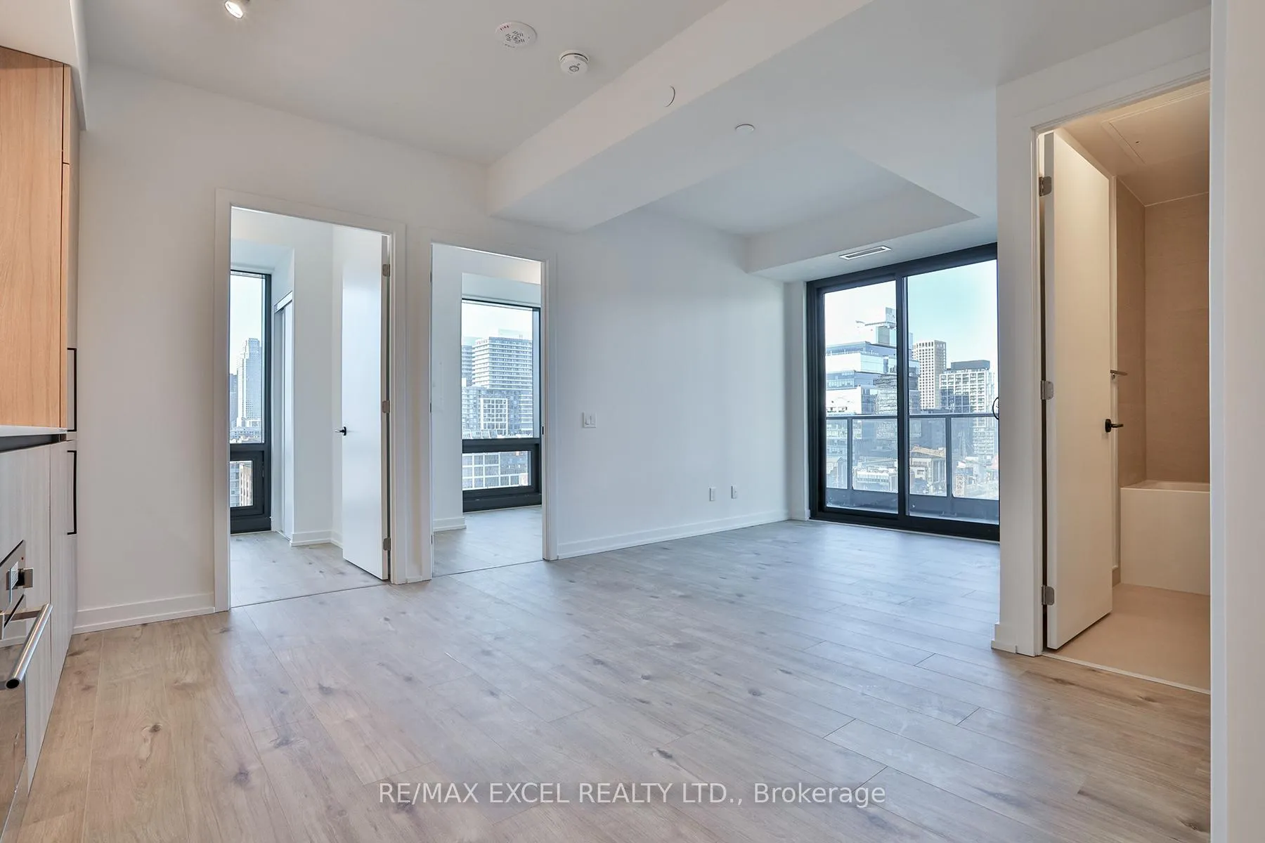 Photo 4 of Unit 1208, 35 Parliament Street, Toronto, Waterfront Communities — HOMEH