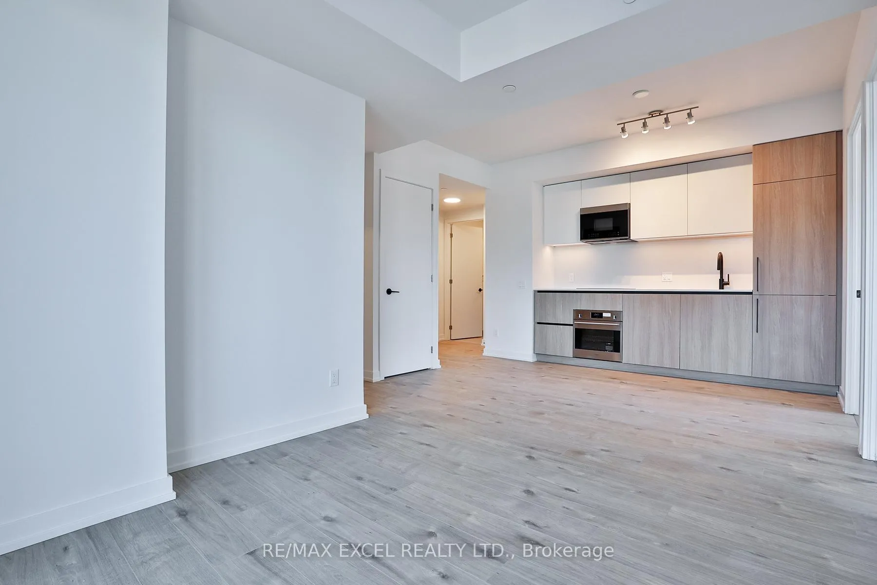 Photo 9 of Unit 1208, 35 Parliament Street, Toronto, Waterfront Communities — HOMEH