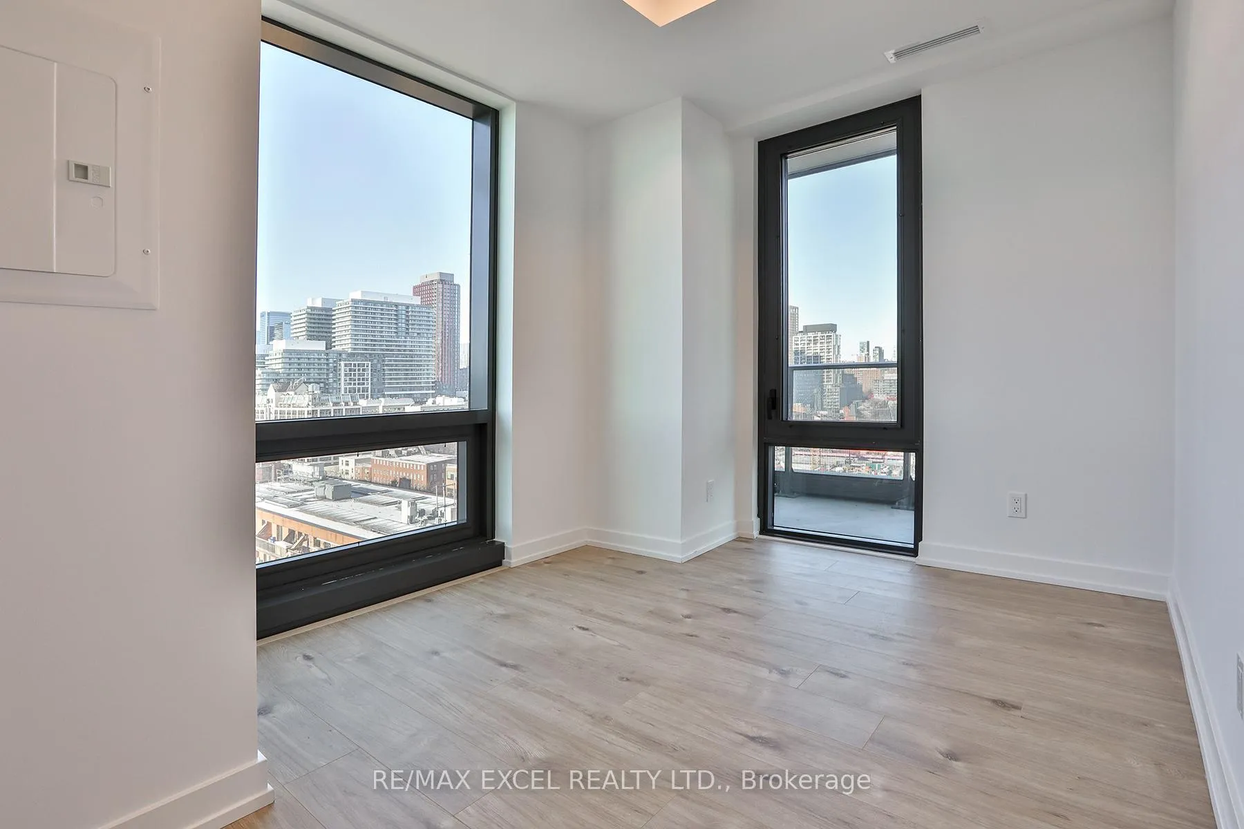 Photo 10 of Unit 1208, 35 Parliament Street, Toronto, Waterfront Communities — HOMEH