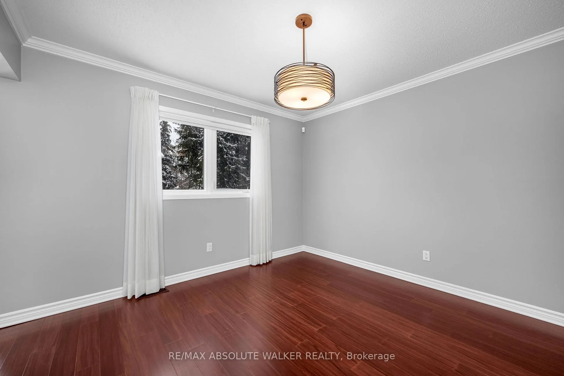 Photo 11 of 944 Raftsman Lane, Ottawa, Convent Glen — HOMEH