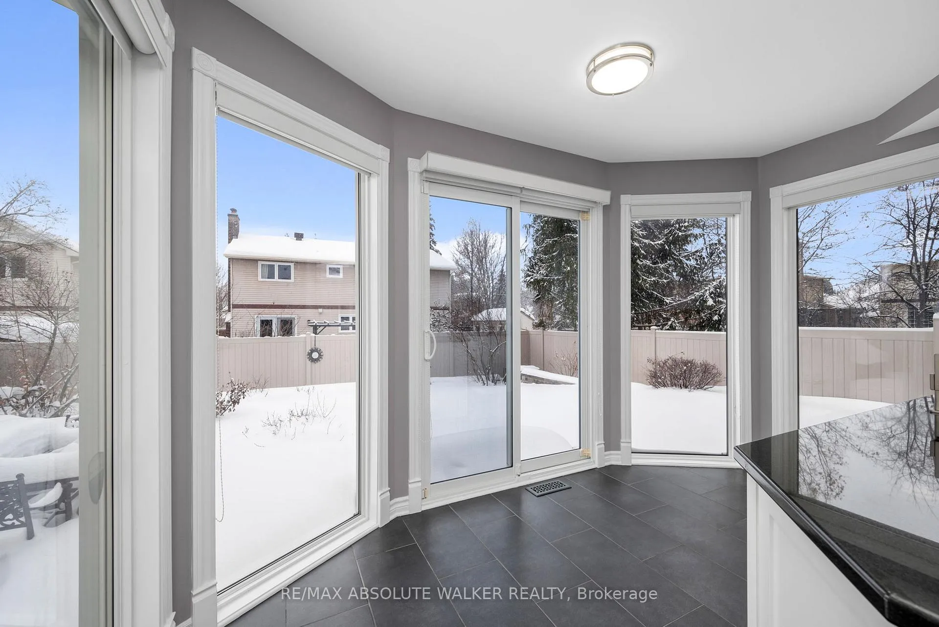 Photo 17 of 944 Raftsman Lane, Ottawa, Convent Glen — HOMEH
