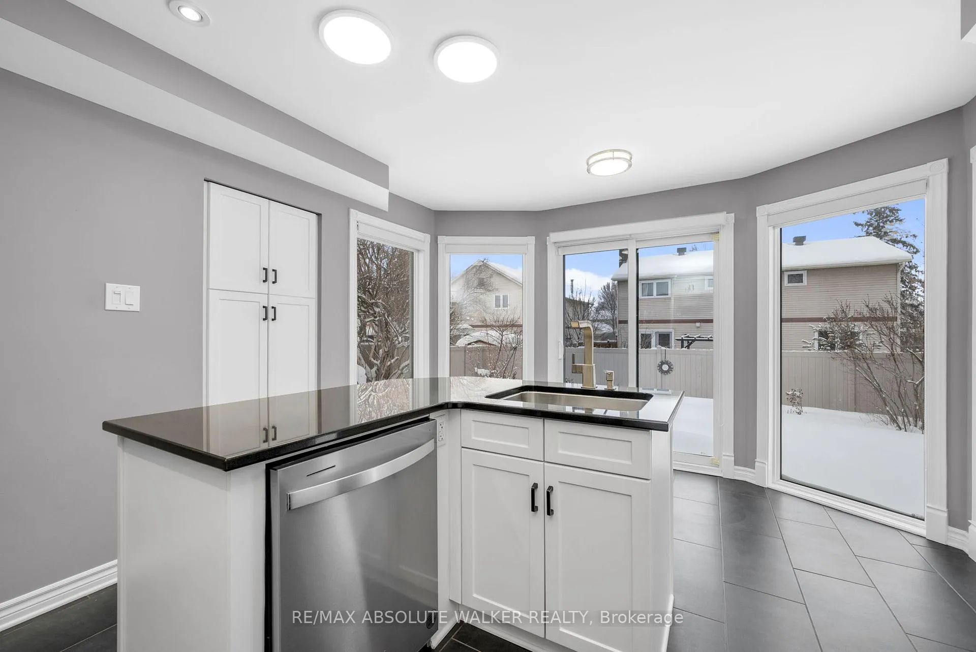 Photo 18 of 944 Raftsman Lane, Ottawa, Convent Glen — HOMEH