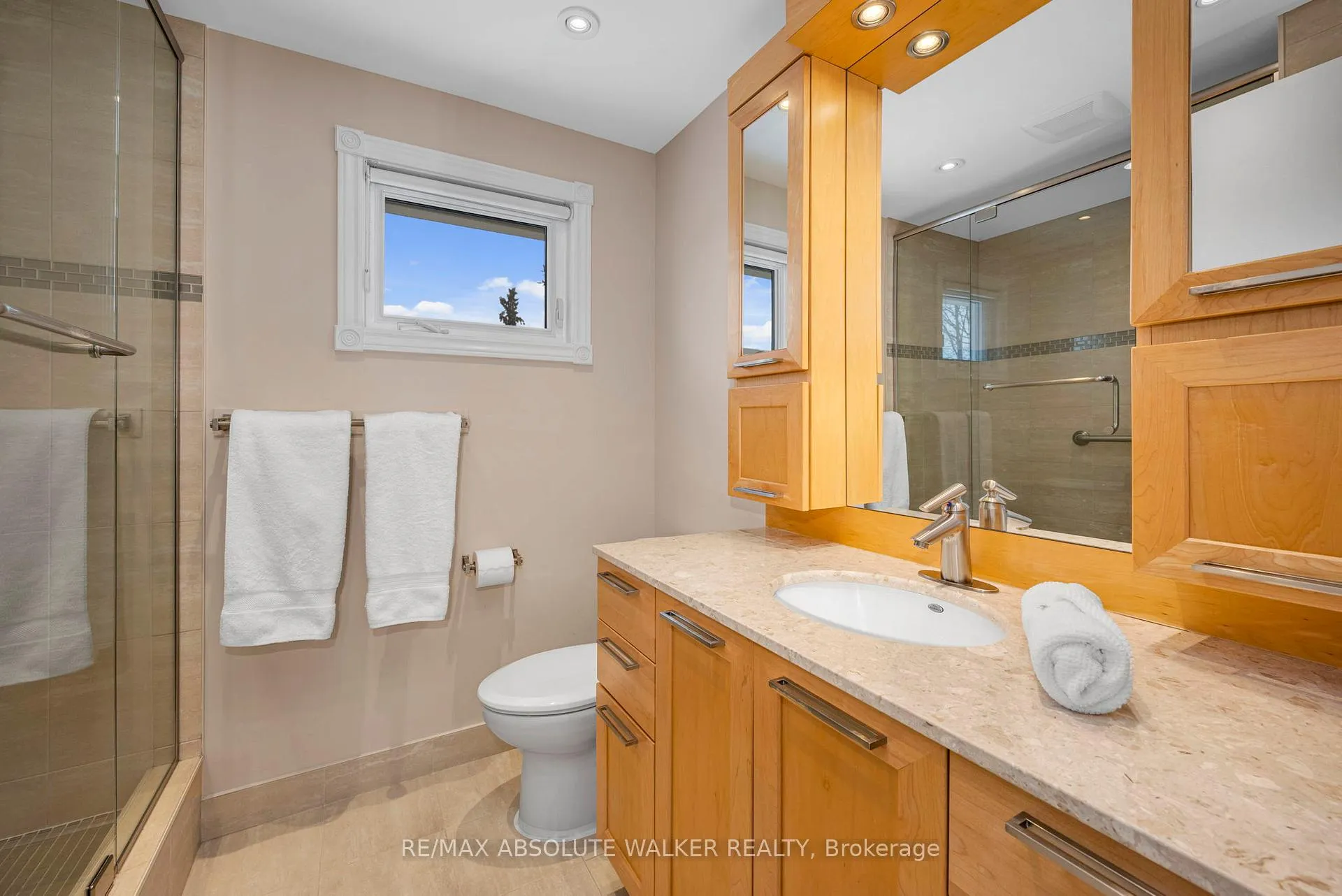Photo 29 of 944 Raftsman Lane, Ottawa, Convent Glen — HOMEH