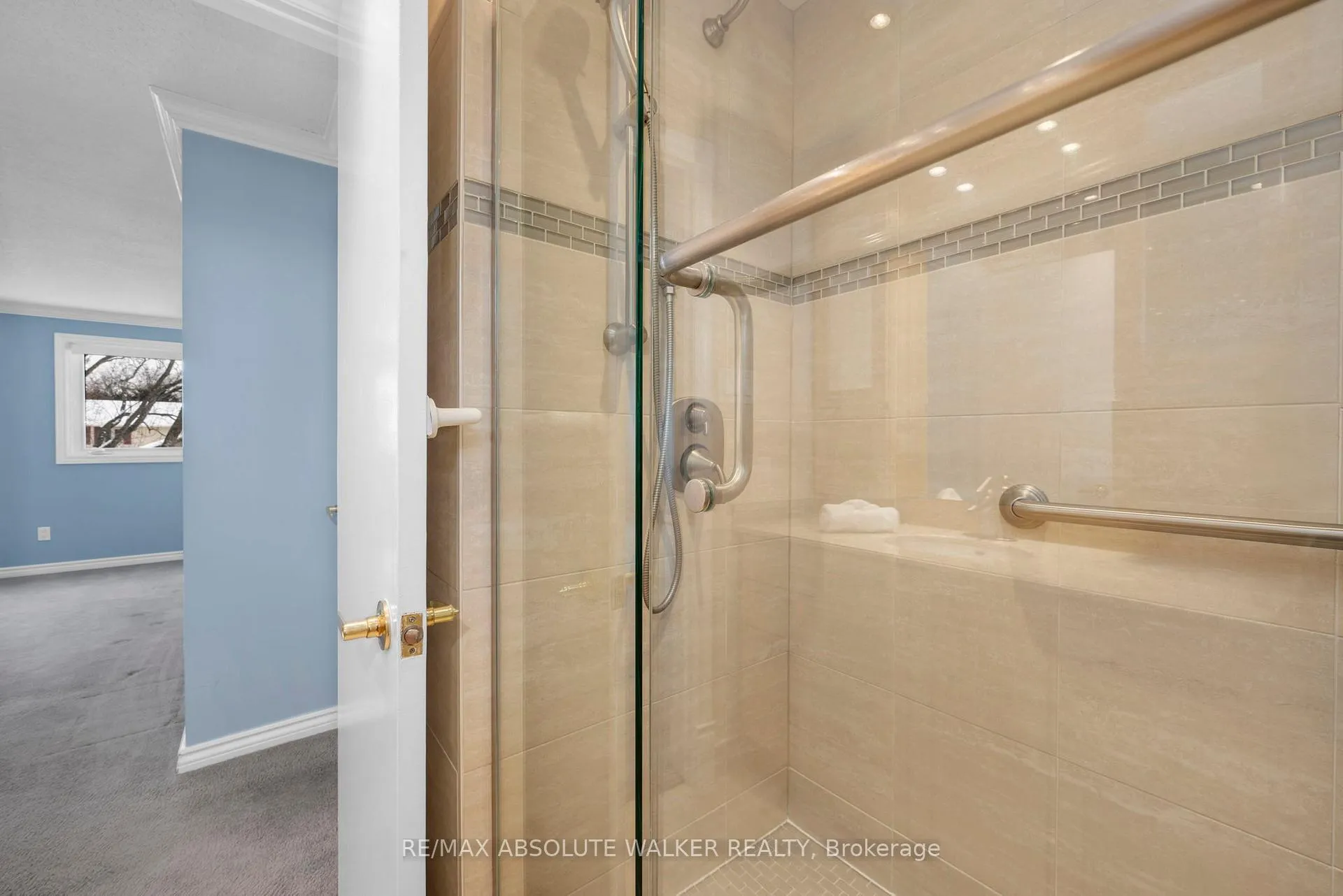 Photo 30 of 944 Raftsman Lane, Ottawa, Convent Glen — HOMEH