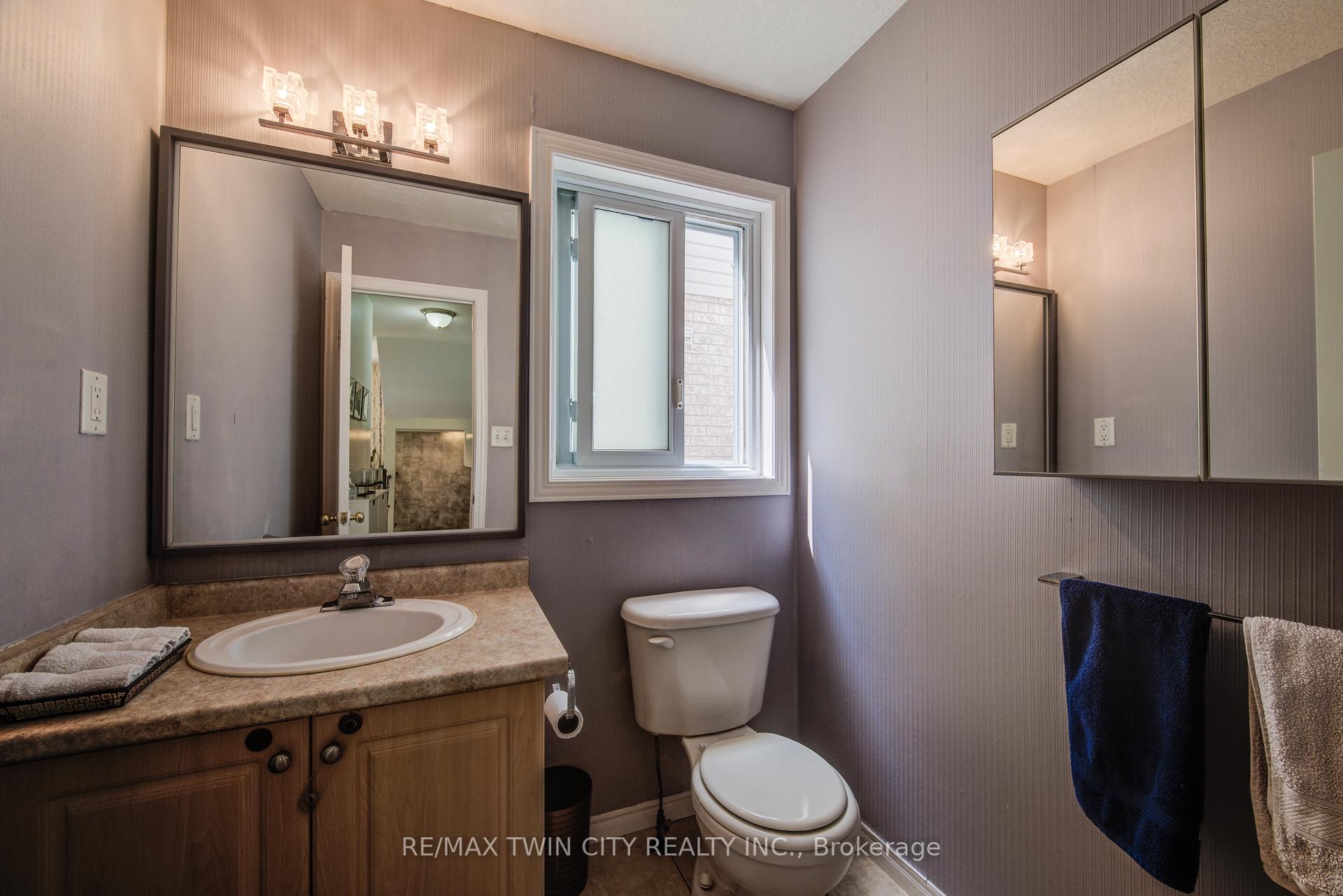 Photo 7 of 160 Hidden Creek Drive, Kitchener — HOMEH