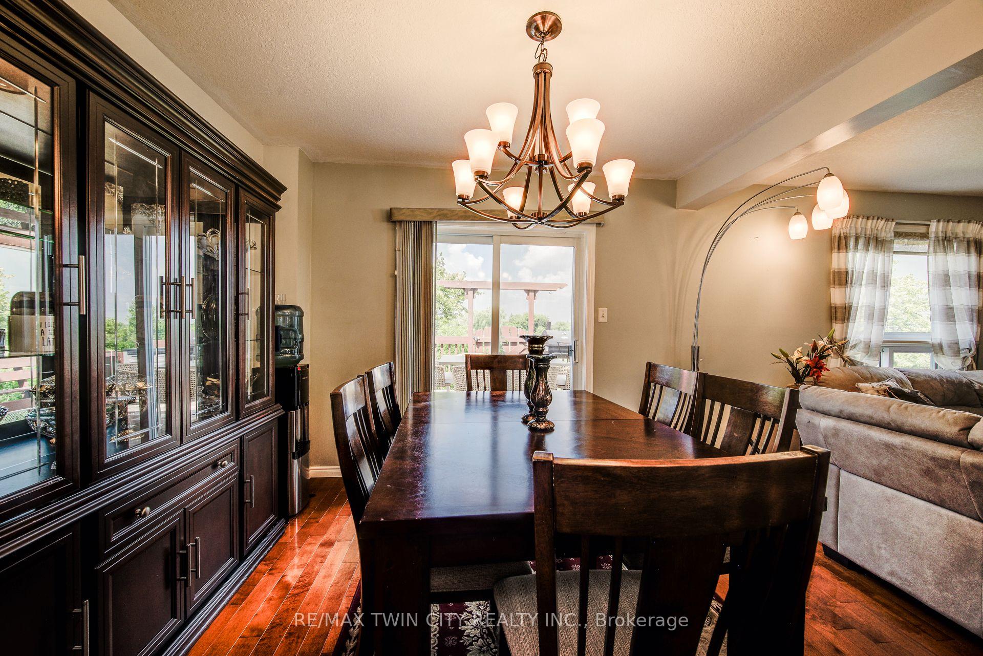 Photo 17 of 160 Hidden Creek Drive, Kitchener — HOMEH