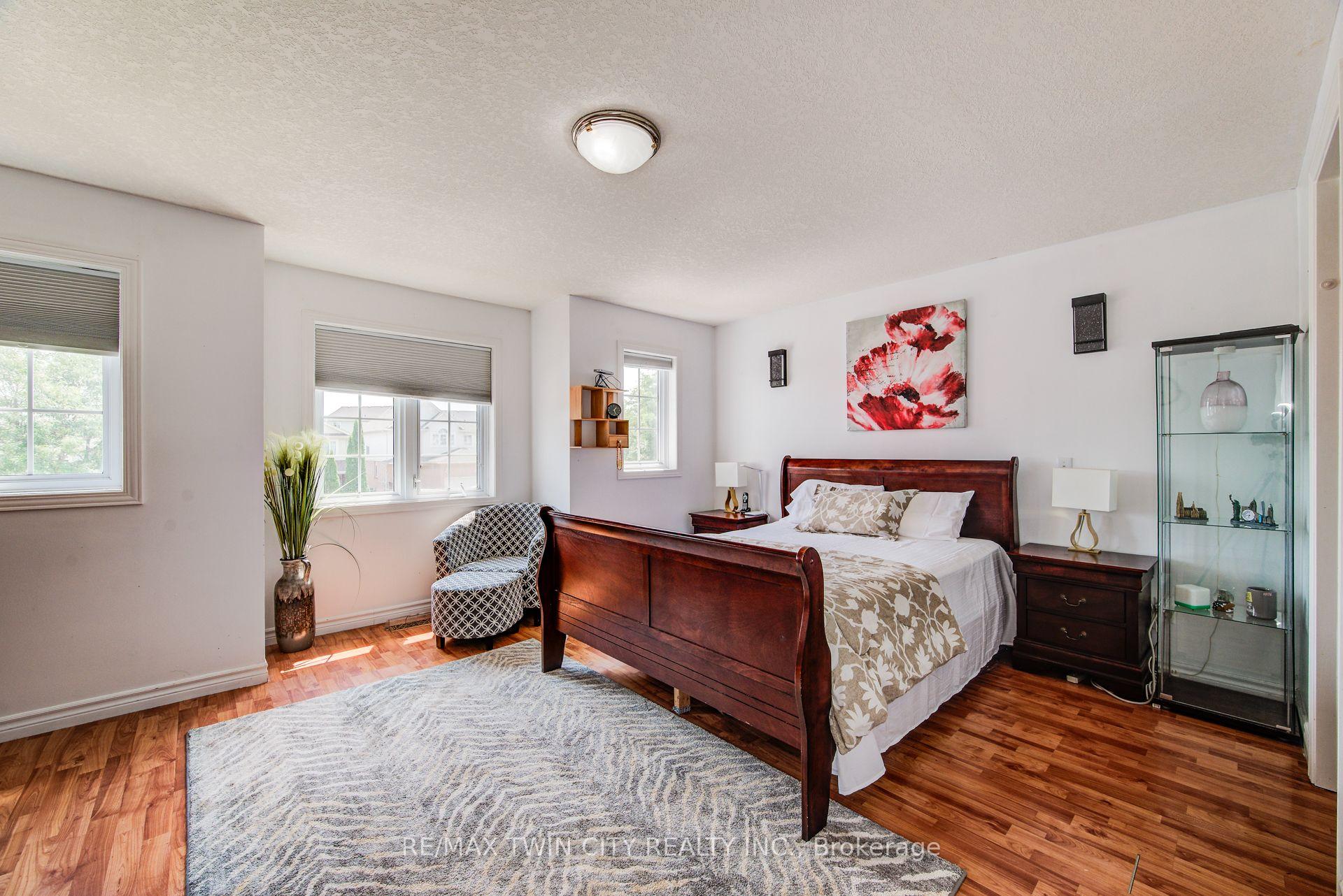 Photo 24 of 160 Hidden Creek Drive, Kitchener — HOMEH