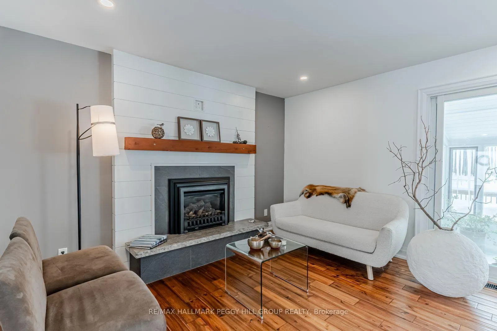 Photo 6 of 1127 Sunnidale Road, Springwater, Centre Vespra — HOMEH