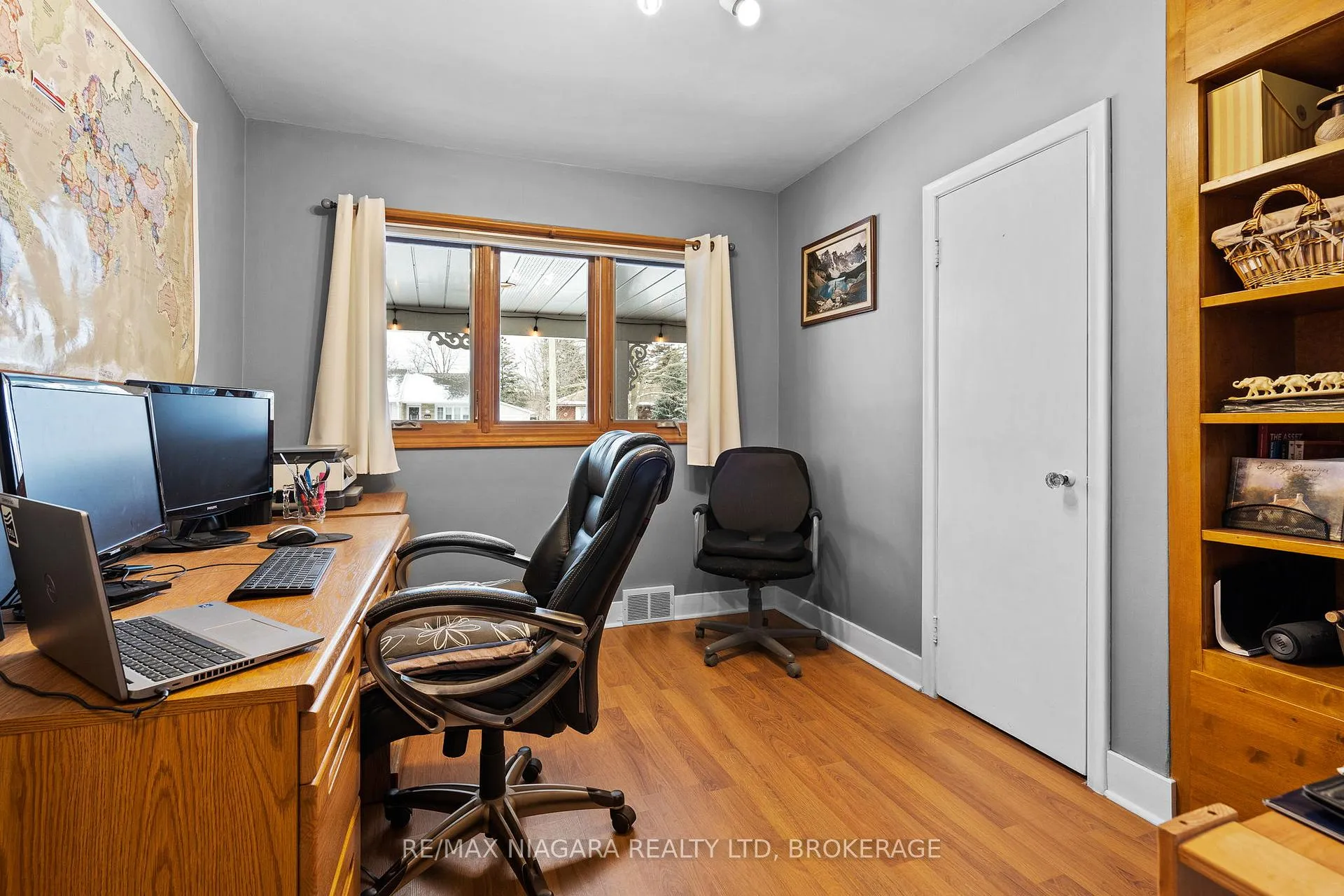 Photo 10 of 12 Aquadale Drive, St. Catharines, Lakeshore — HOMEH