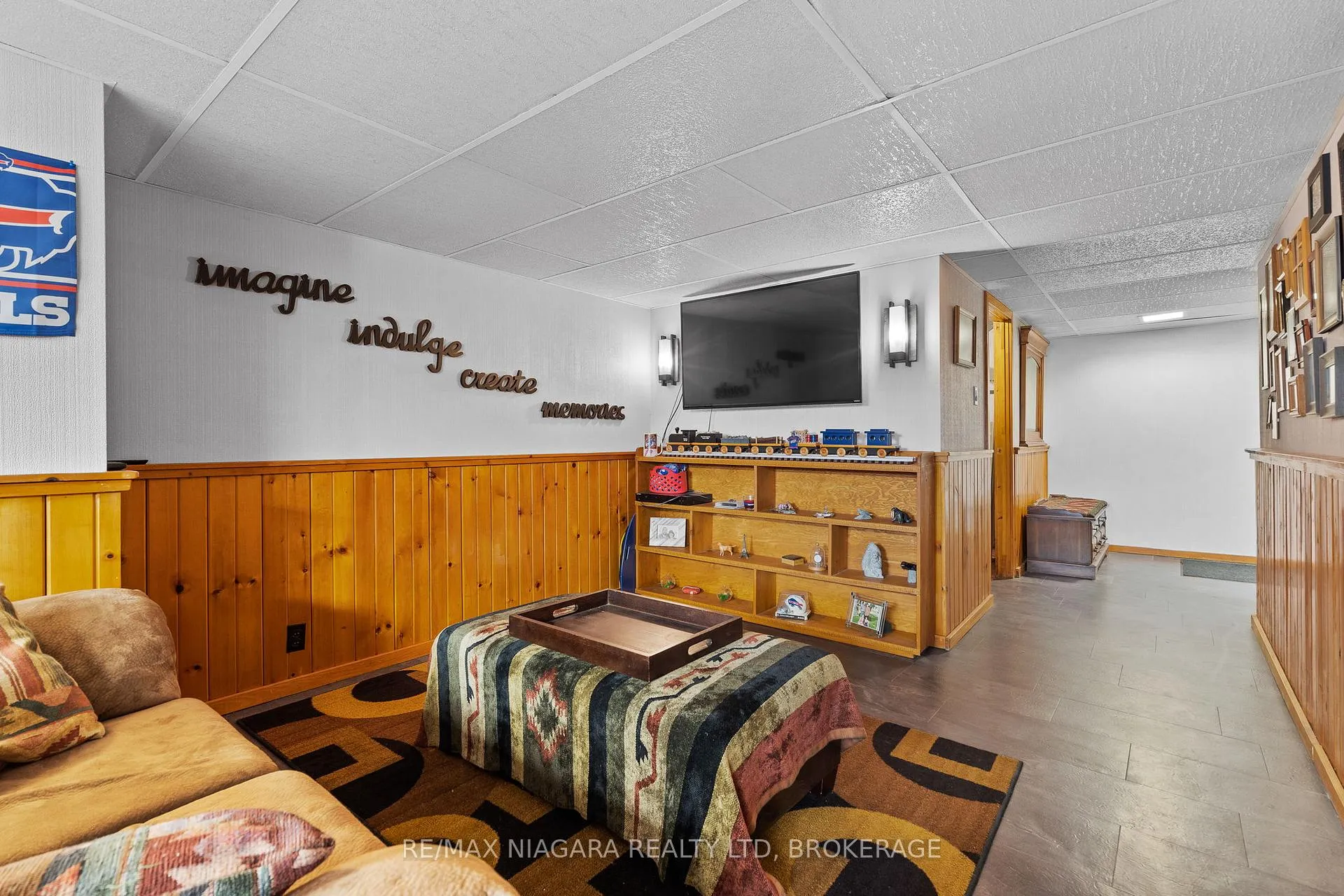 Photo 25 of 12 Aquadale Drive, St. Catharines, Lakeshore — HOMEH