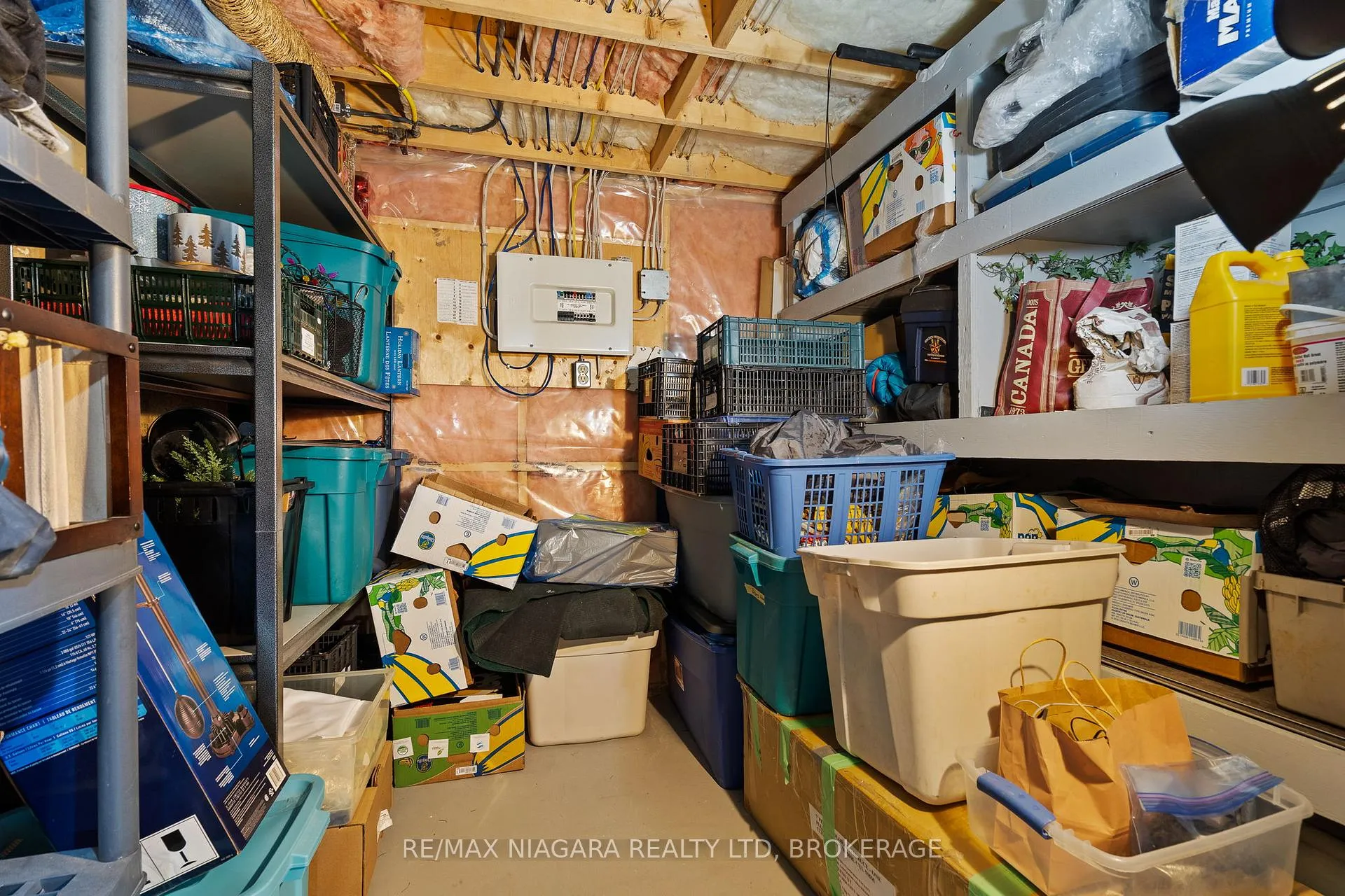 Photo 31 of 12 Aquadale Drive, St. Catharines, Lakeshore — HOMEH