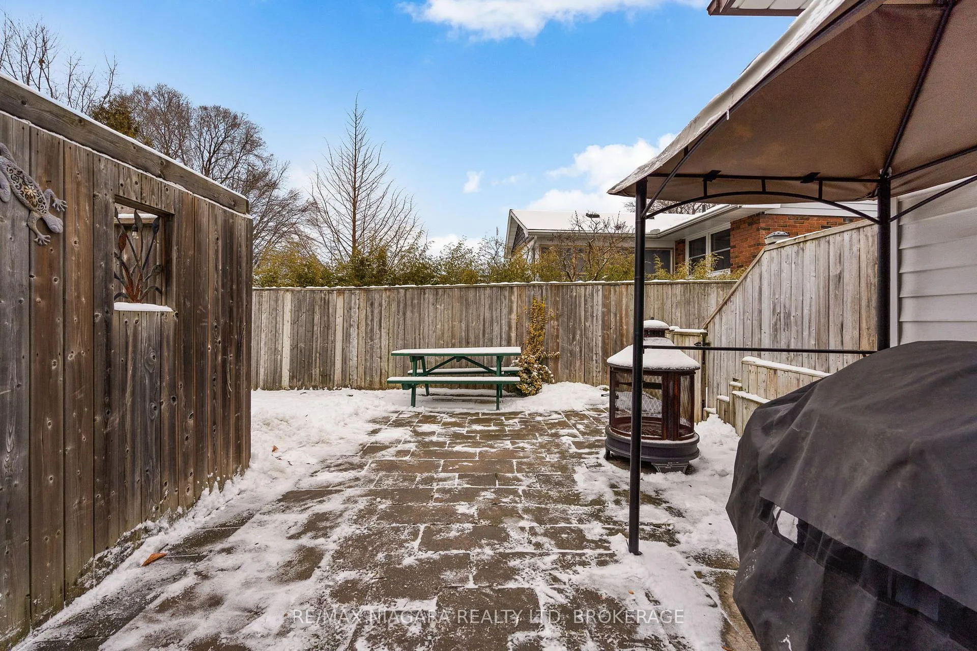 Photo 38 of 12 Aquadale Drive, St. Catharines, Lakeshore — HOMEH