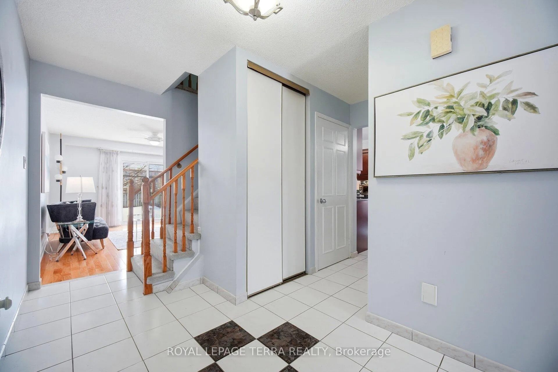 Photo 6 of 32 Bridekirk Place, Brampton, Fletcher's West — HOMEH