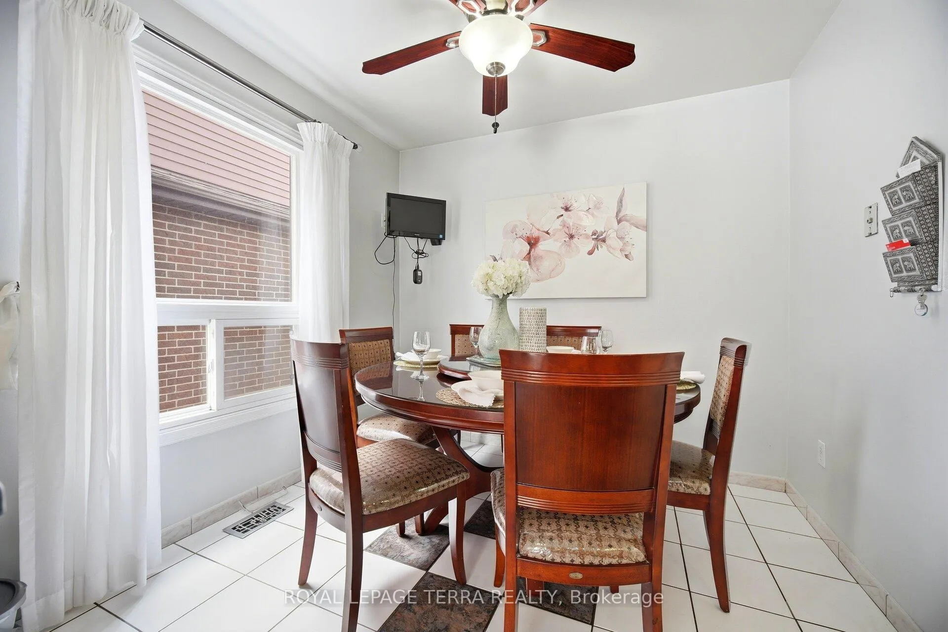 Photo 17 of 32 Bridekirk Place, Brampton, Fletcher's West — HOMEH