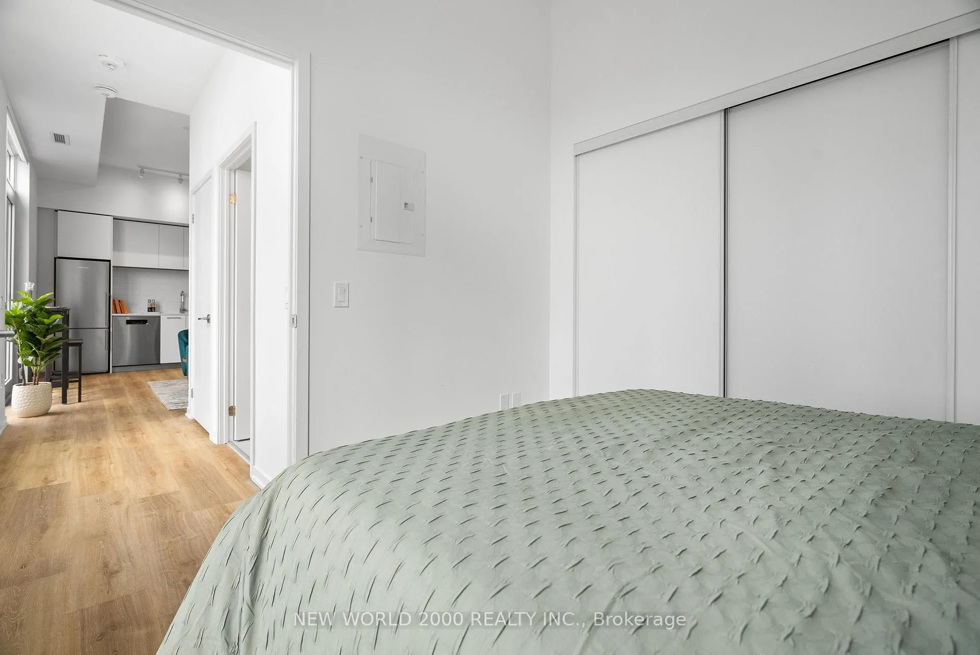 Photo 16 of Unit 2211, 101 Roehampton Avenue, Toronto, Mount Pleasant West — HOMEH