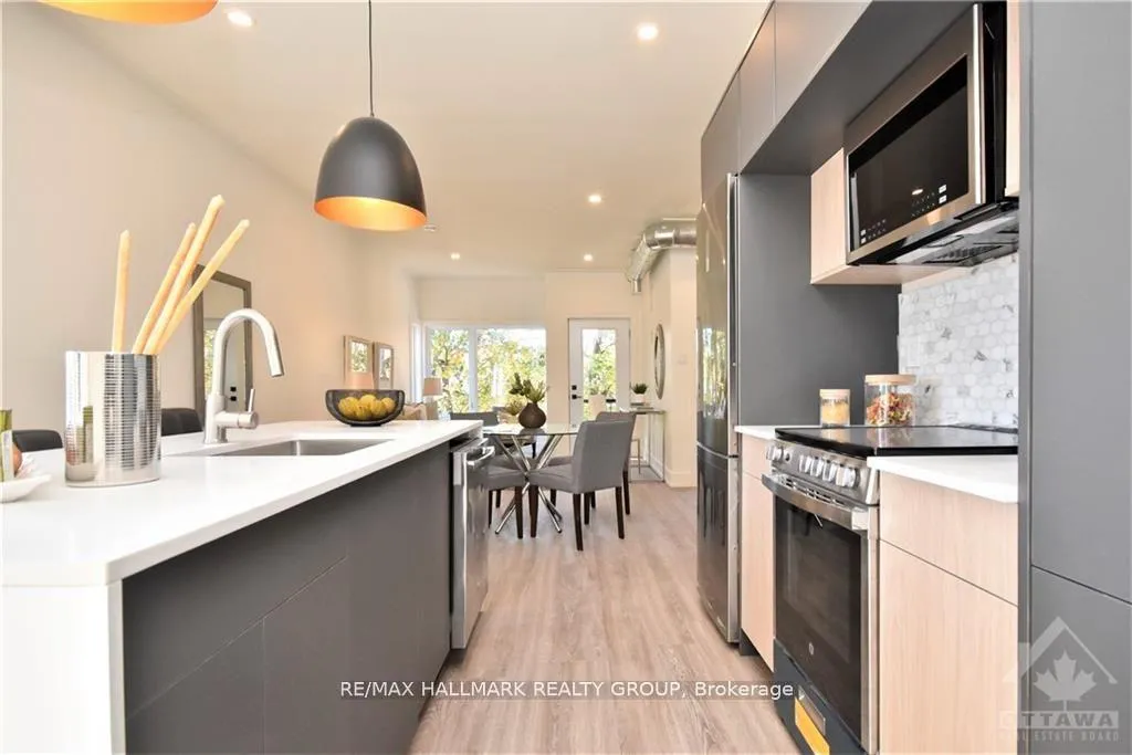 Photo 3 of Unit 4, 368 Chapel Street, Ottawa, Sandy Hill — HOMEH