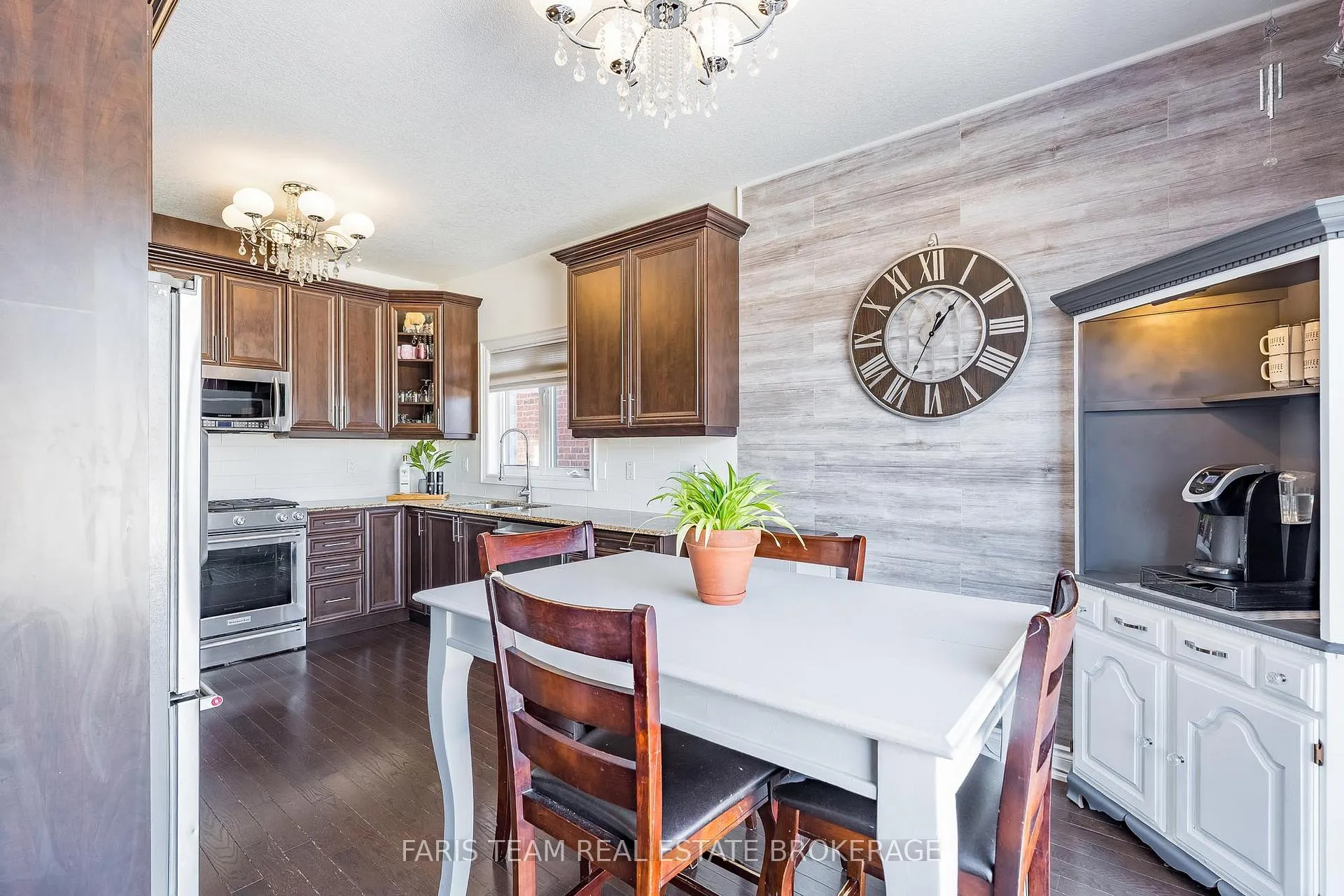 Photo 8 of 1816 Lamstone Street, Innisfil, Alcona — HOMEH