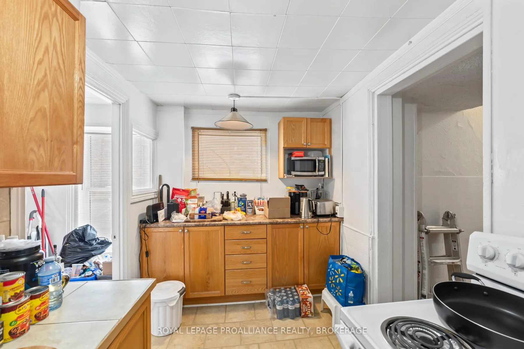 Photo 17 of 125 King Street E, Kingston, Central City East — HOMEH
