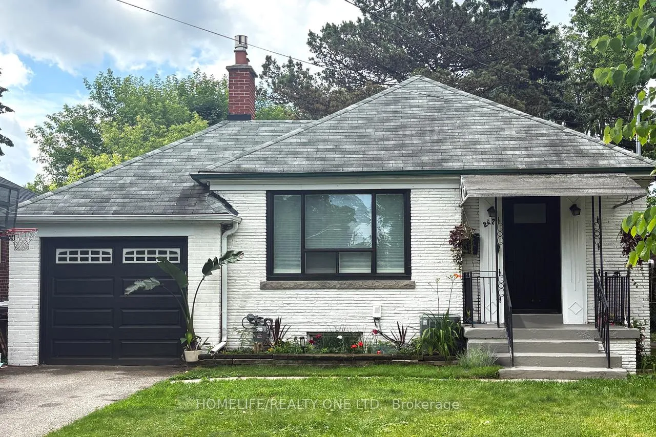 Photo 2 of 247 Berry Road, Etobicoke, Stonegate-Queensway — HOMEH