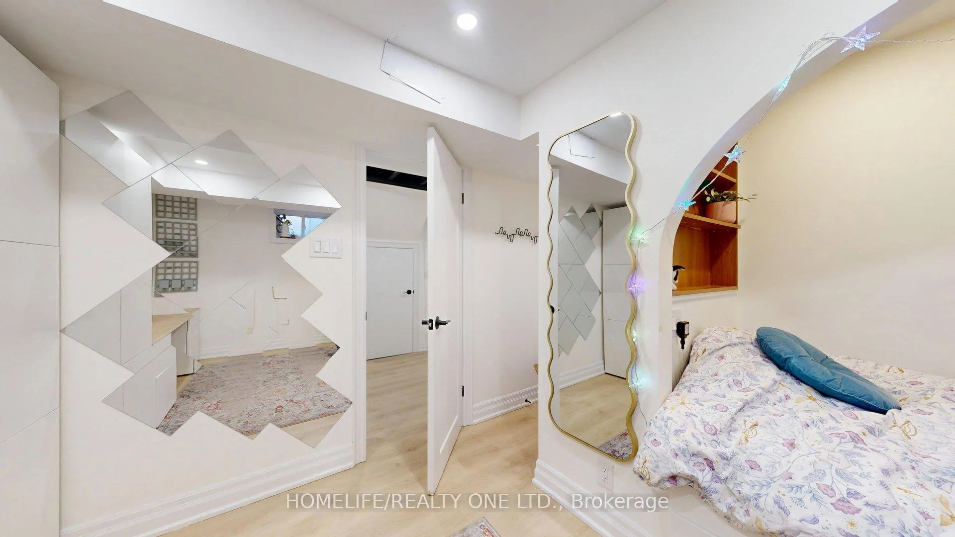 Photo 25 of 247 Berry Road, Etobicoke, Stonegate-Queensway — HOMEH