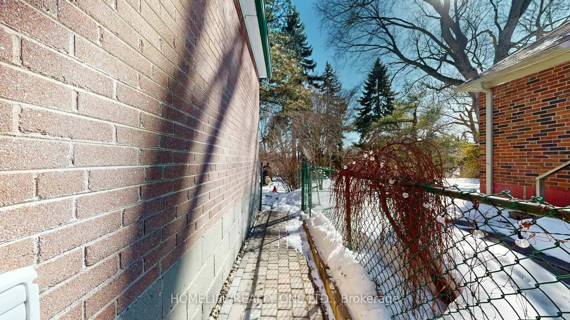 Photo 32 of 247 Berry Road, Etobicoke, Stonegate-Queensway — HOMEH
