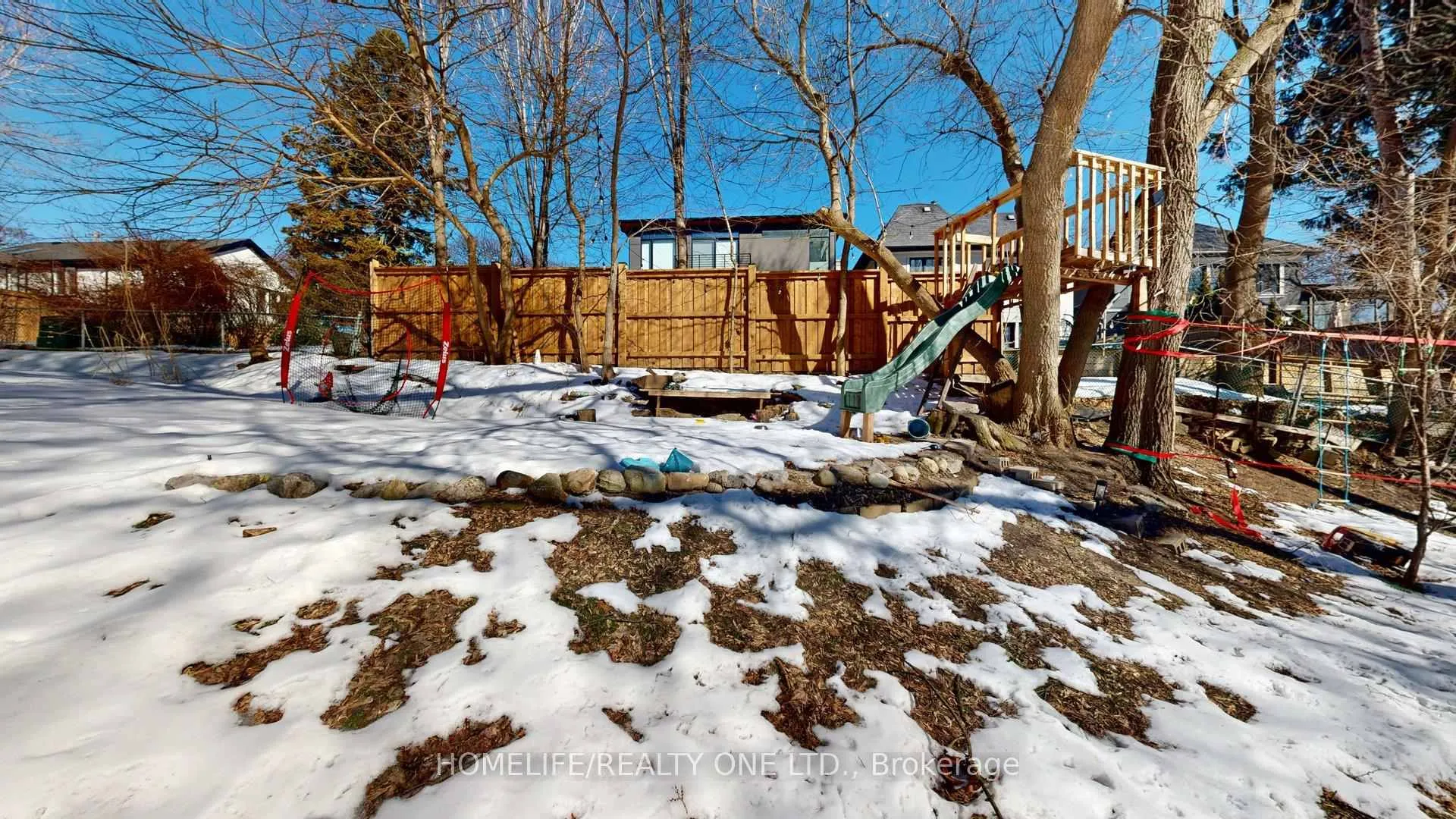 Photo 33 of 247 Berry Road, Etobicoke, Stonegate-Queensway — HOMEH