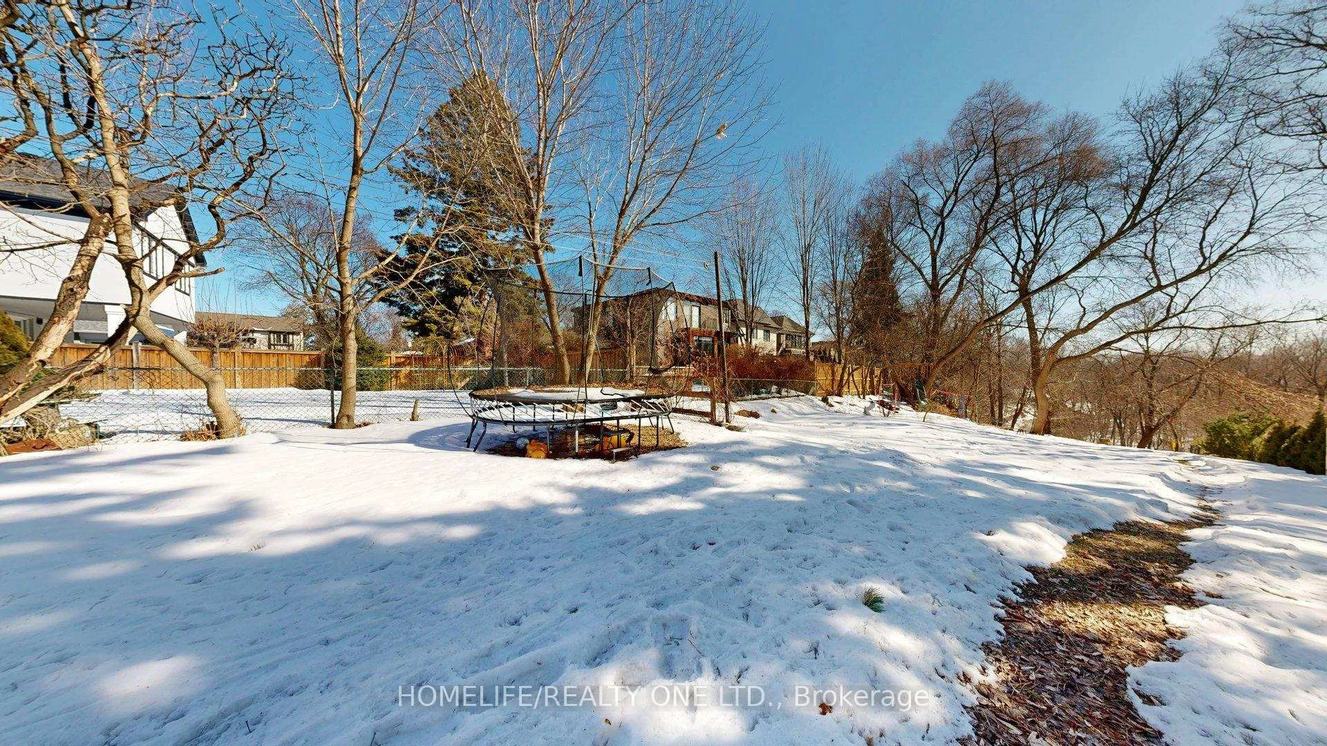 Photo 34 of 247 Berry Road, Etobicoke, Stonegate-Queensway — HOMEH