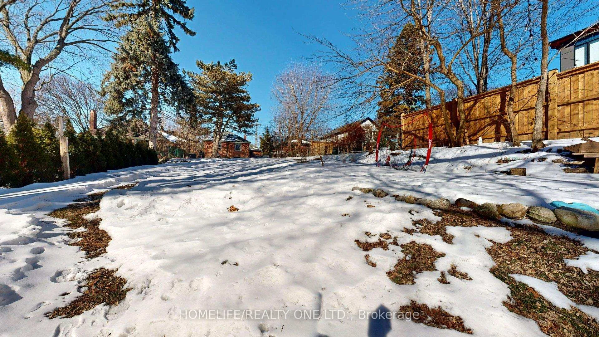 Photo 35 of 247 Berry Road, Etobicoke, Stonegate-Queensway — HOMEH