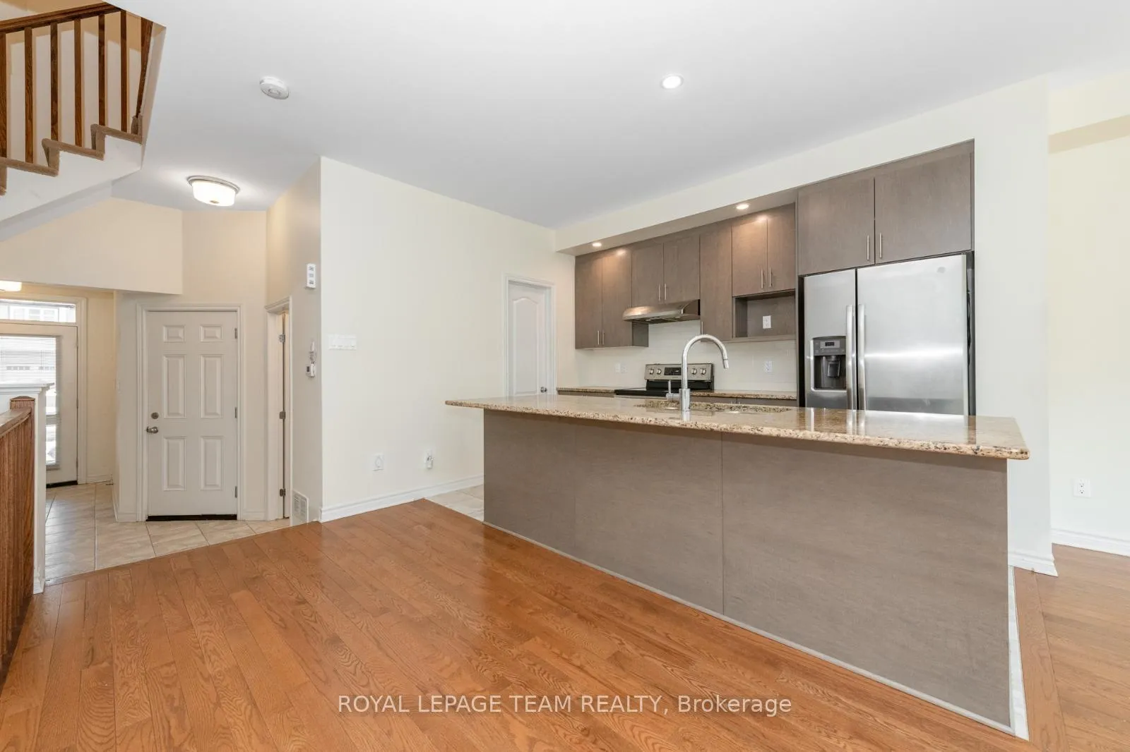 Photo 6 of 711 Sora Way, Ottawa, Blossom Park/Kemp Park/Findlay Creek — HOMEH