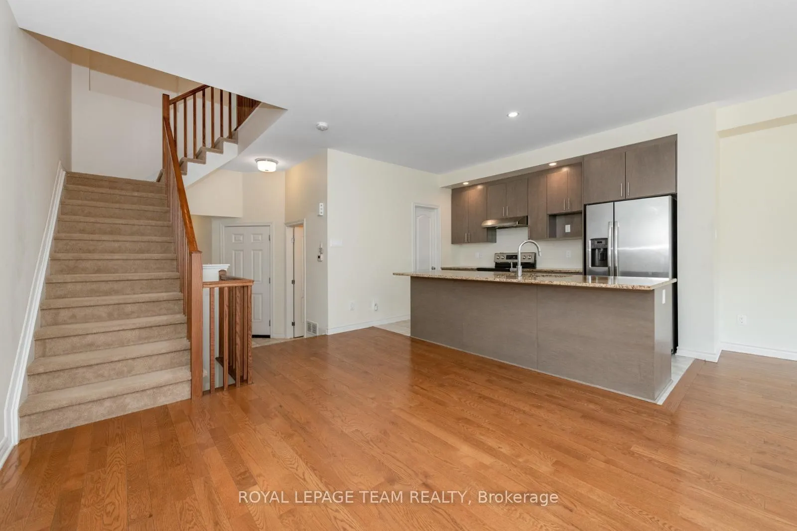 Photo 9 of 711 Sora Way, Ottawa, Blossom Park/Kemp Park/Findlay Creek — HOMEH