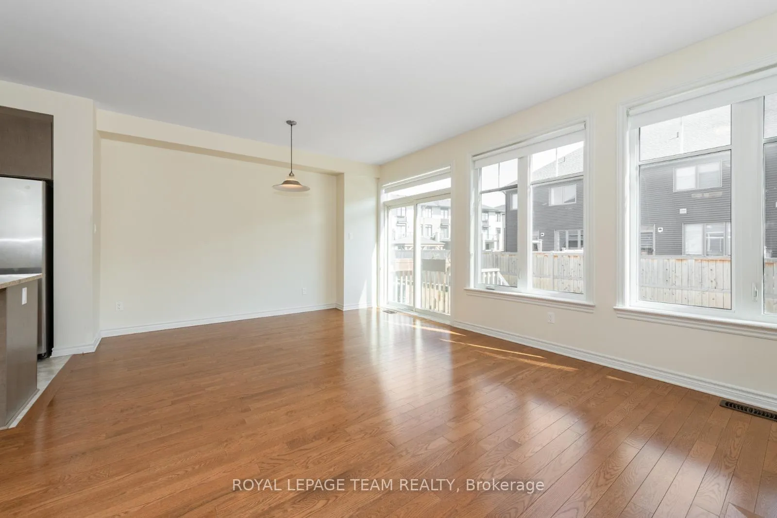 Photo 11 of 711 Sora Way, Ottawa, Blossom Park/Kemp Park/Findlay Creek — HOMEH