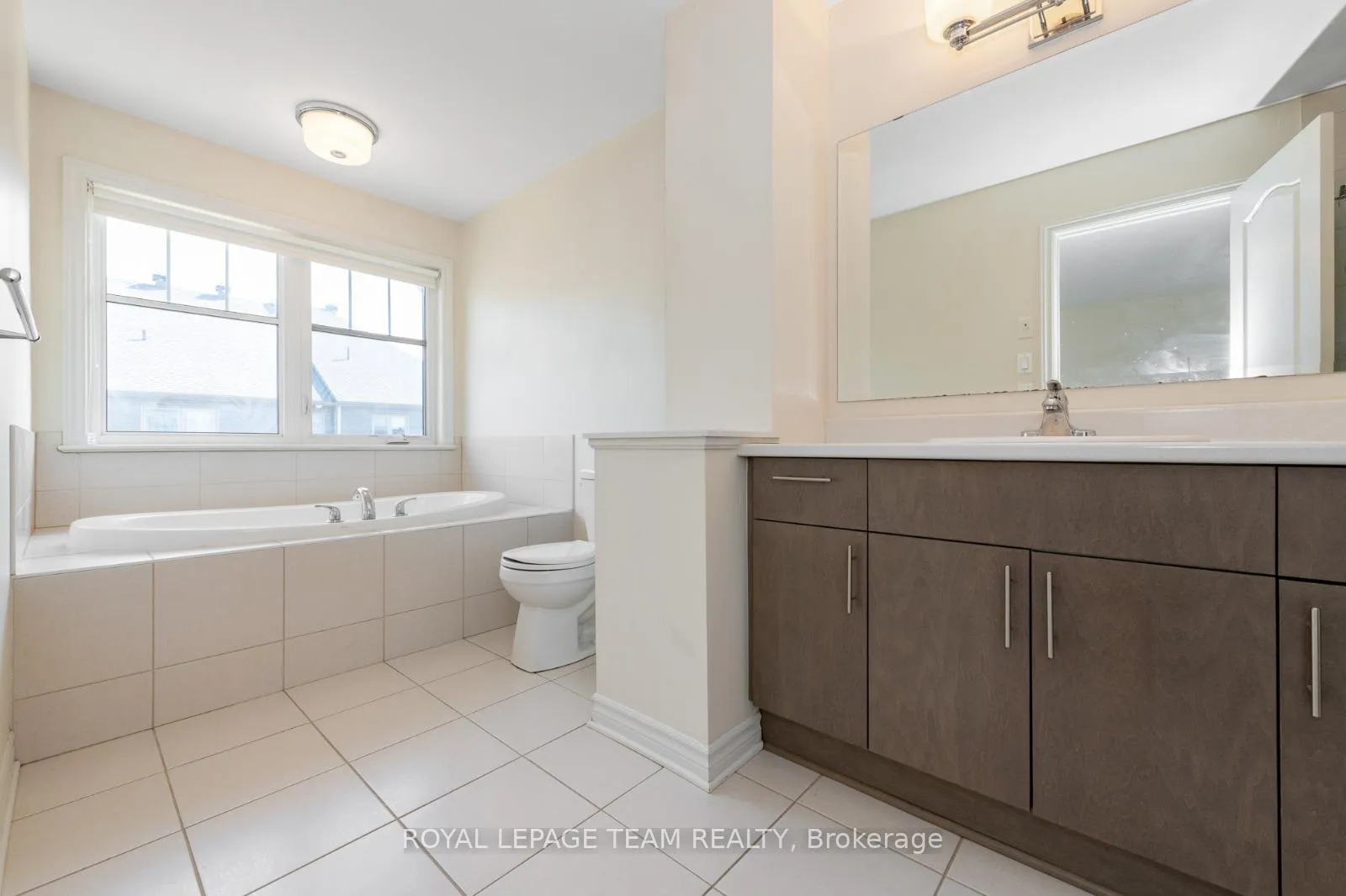 Photo 22 of 711 Sora Way, Ottawa, Blossom Park/Kemp Park/Findlay Creek — HOMEH