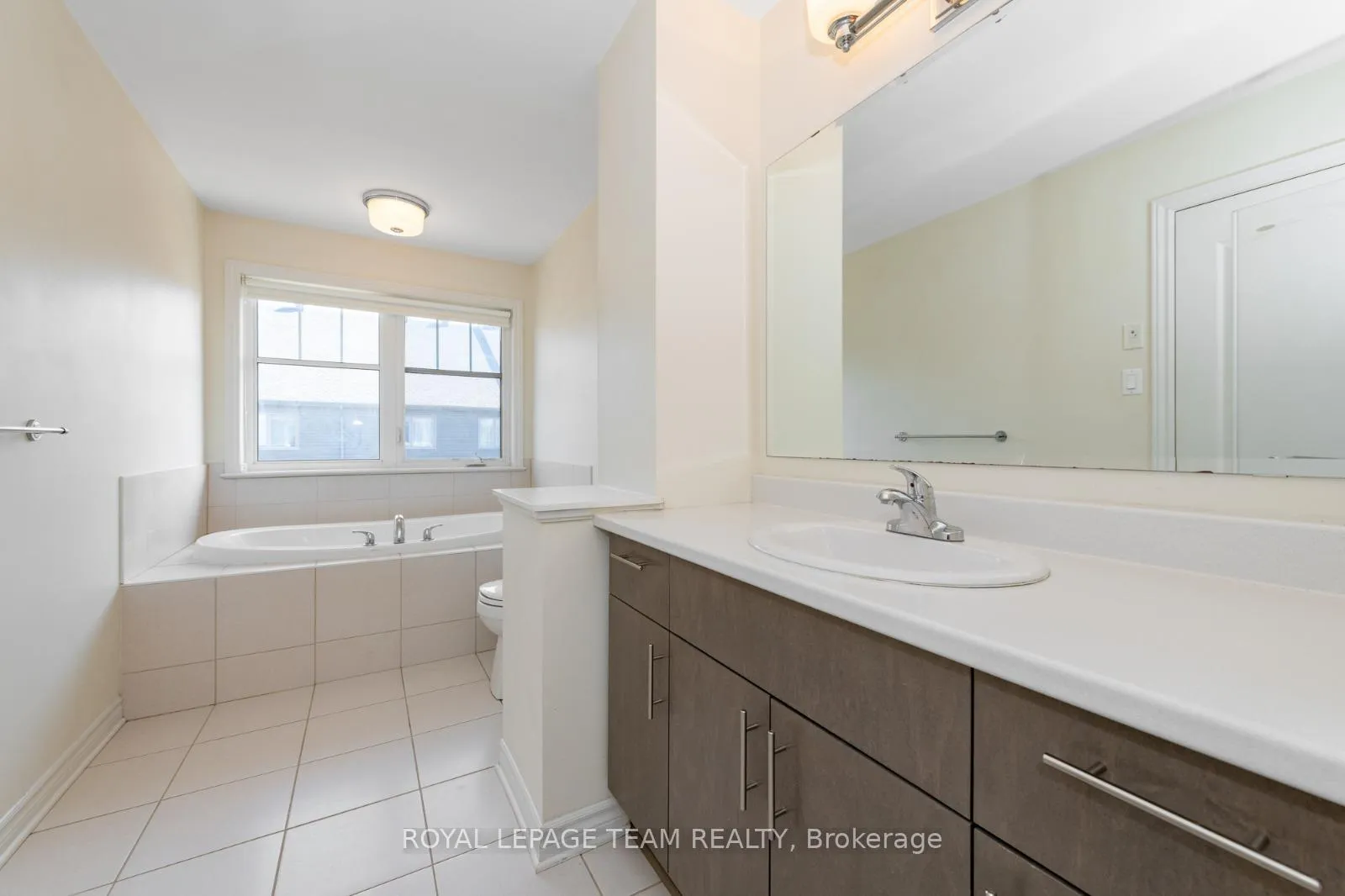 Photo 23 of 711 Sora Way, Ottawa, Blossom Park/Kemp Park/Findlay Creek — HOMEH