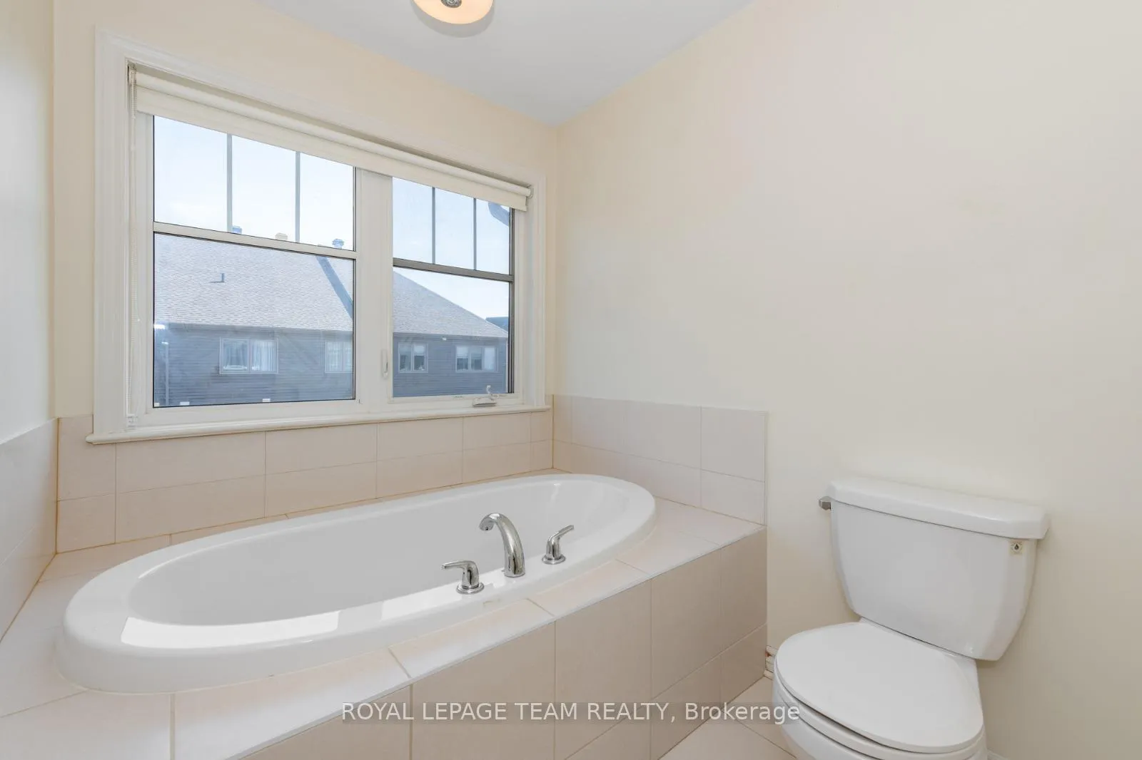 Photo 24 of 711 Sora Way, Ottawa, Blossom Park/Kemp Park/Findlay Creek — HOMEH