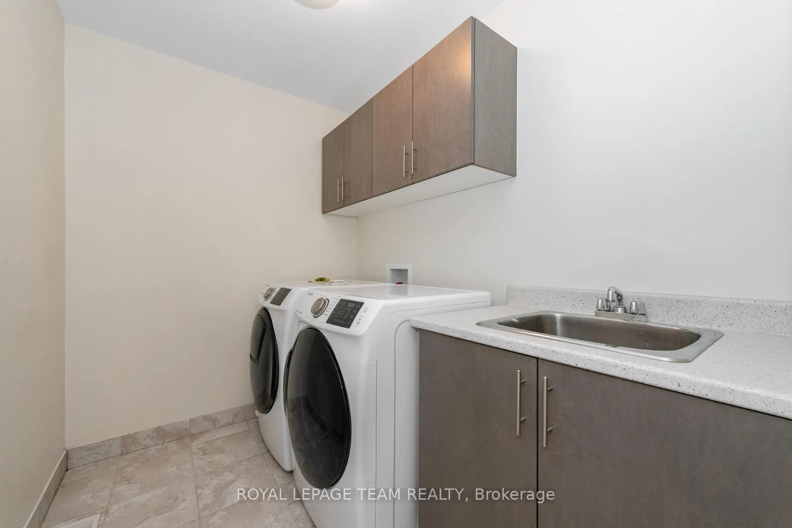 Photo 36 of 711 Sora Way, Ottawa, Blossom Park/Kemp Park/Findlay Creek — HOMEH