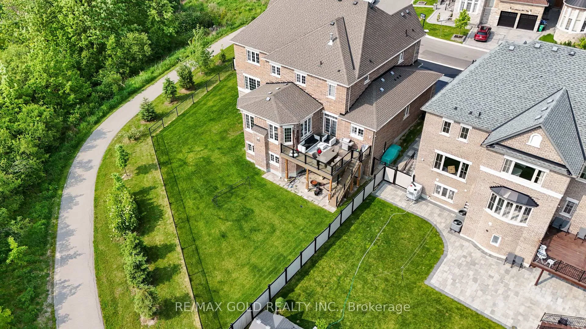 Photo 35 of 40 Autumn Olive Way, Brampton, Toronto Gore Rural Estate — HOMEH