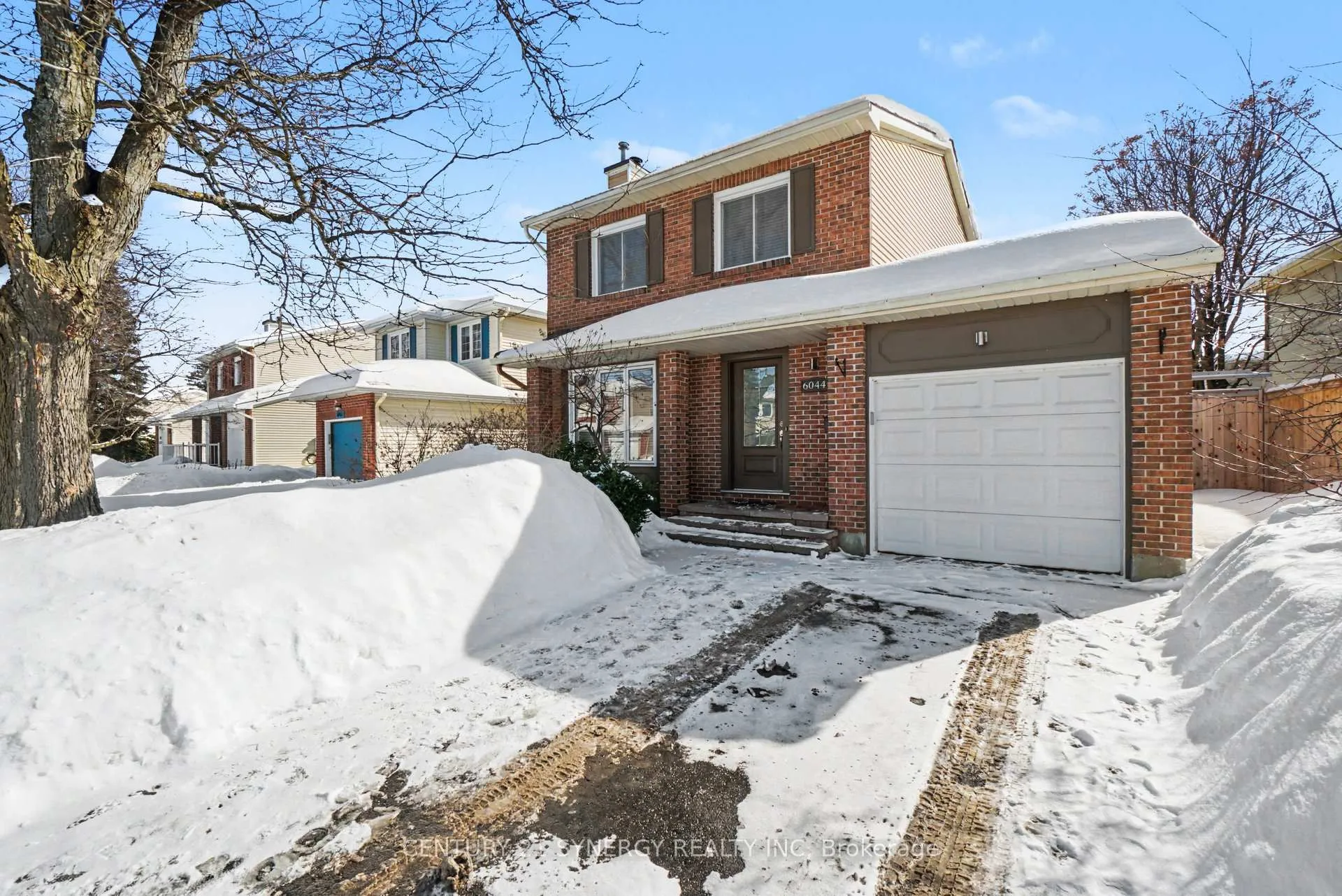 Photo 2 of 6044 Willowbark Drive, Ottawa, Chapel Hill — HOMEH