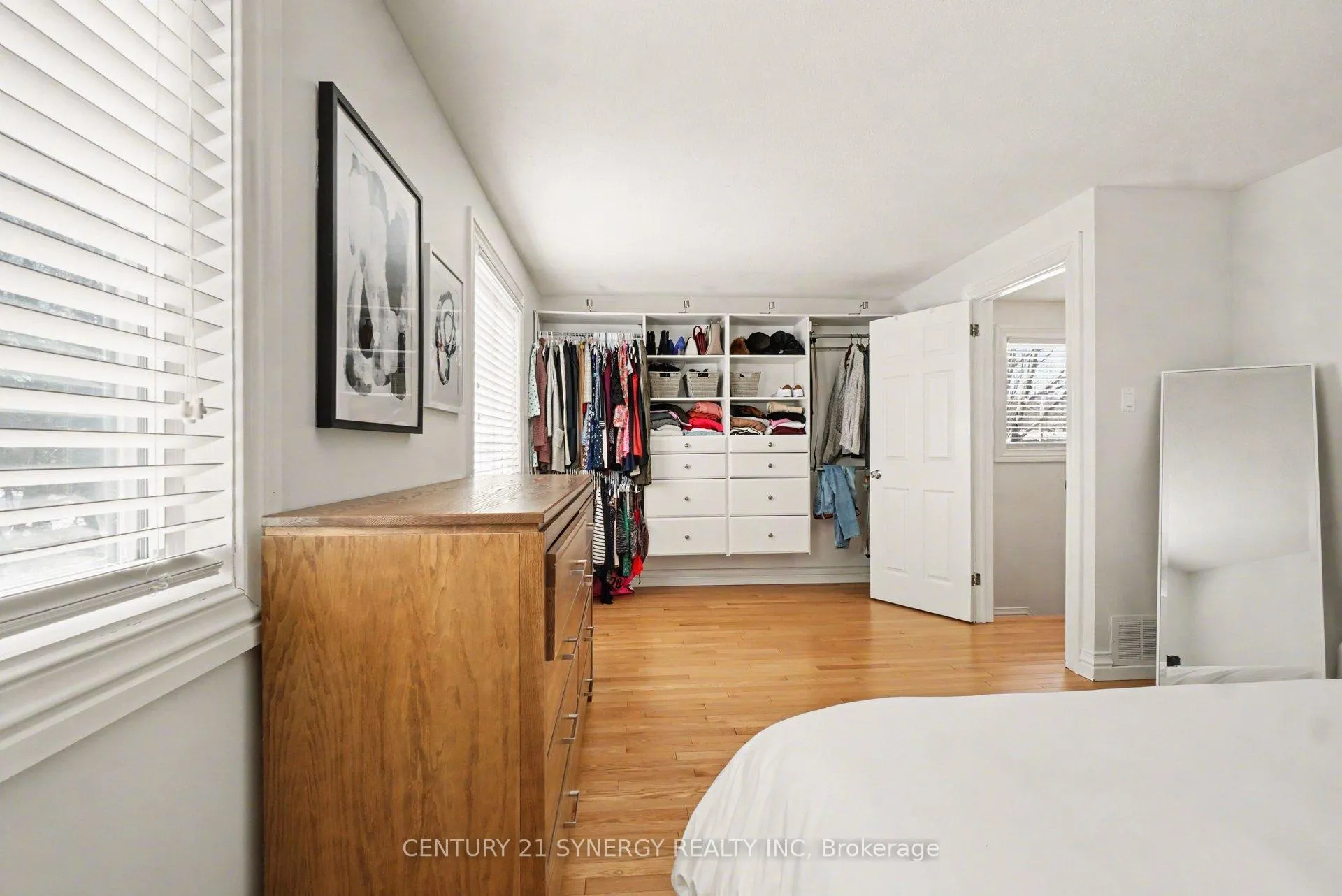 Photo 18 of 6044 Willowbark Drive, Ottawa, Chapel Hill — HOMEH