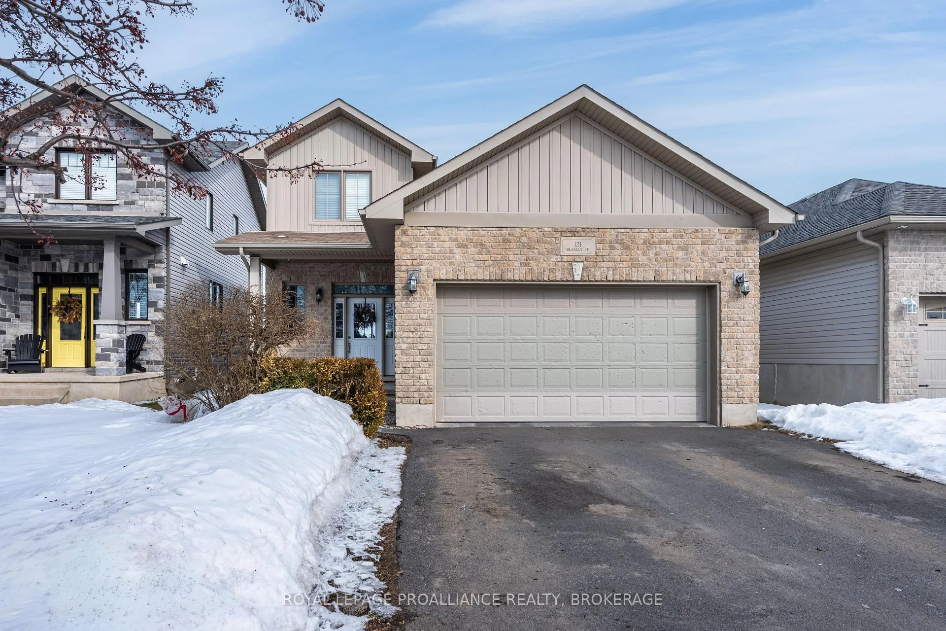Photo 1 of 121 Blakely Street, Loyalist, Amherstview — HOMEH