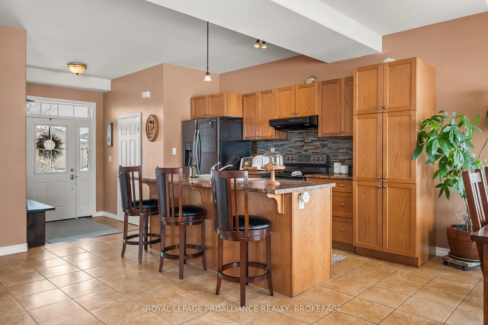 Photo 9 of 121 Blakely Street, Loyalist, Amherstview — HOMEH
