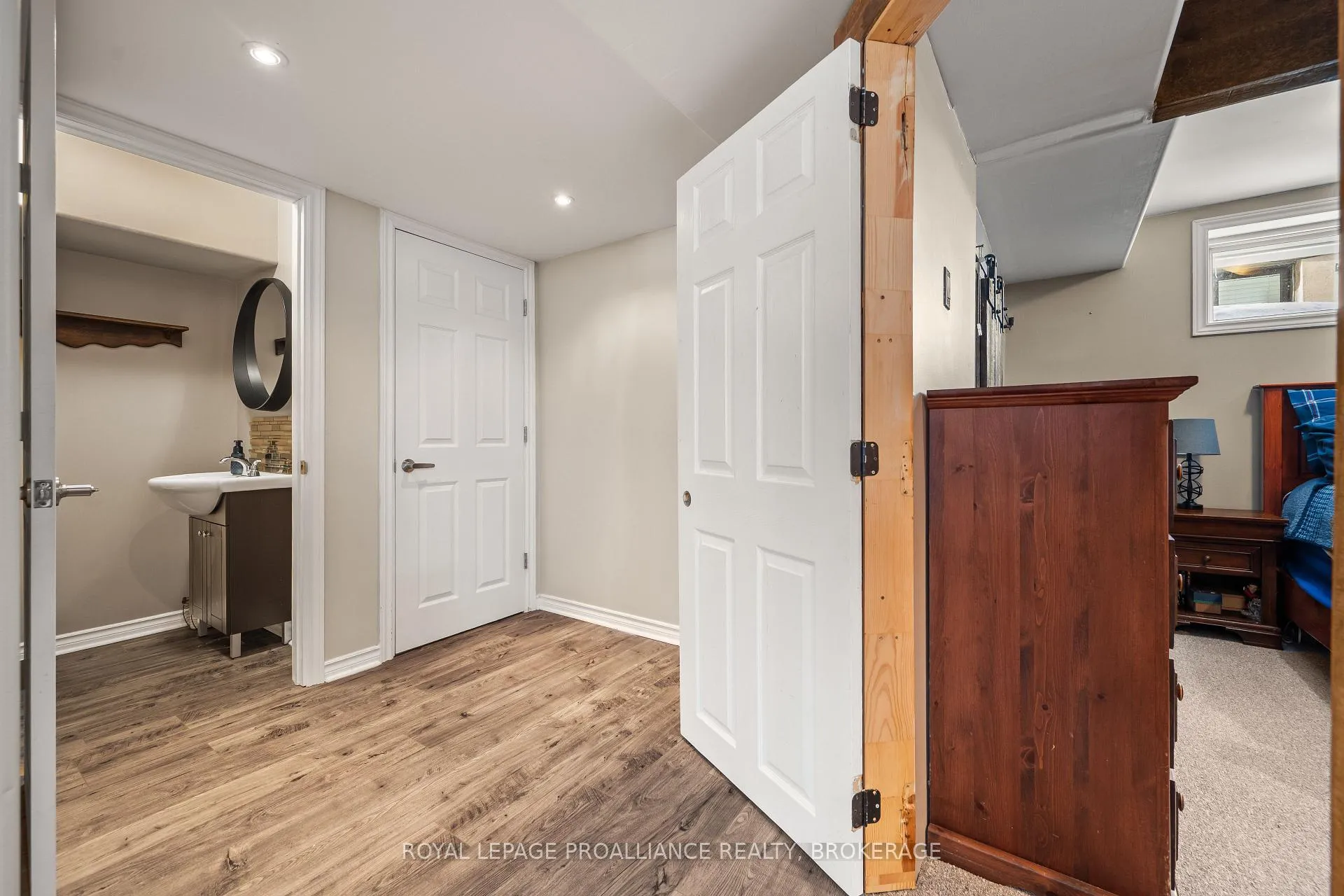 Photo 29 of 121 Blakely Street, Loyalist, Amherstview — HOMEH