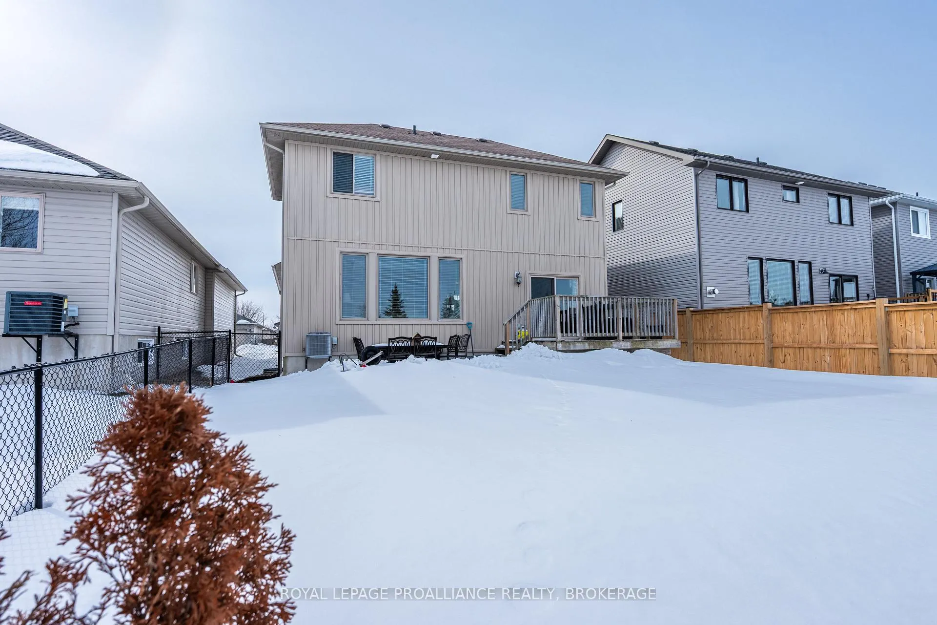 Photo 35 of 121 Blakely Street, Loyalist, Amherstview — HOMEH
