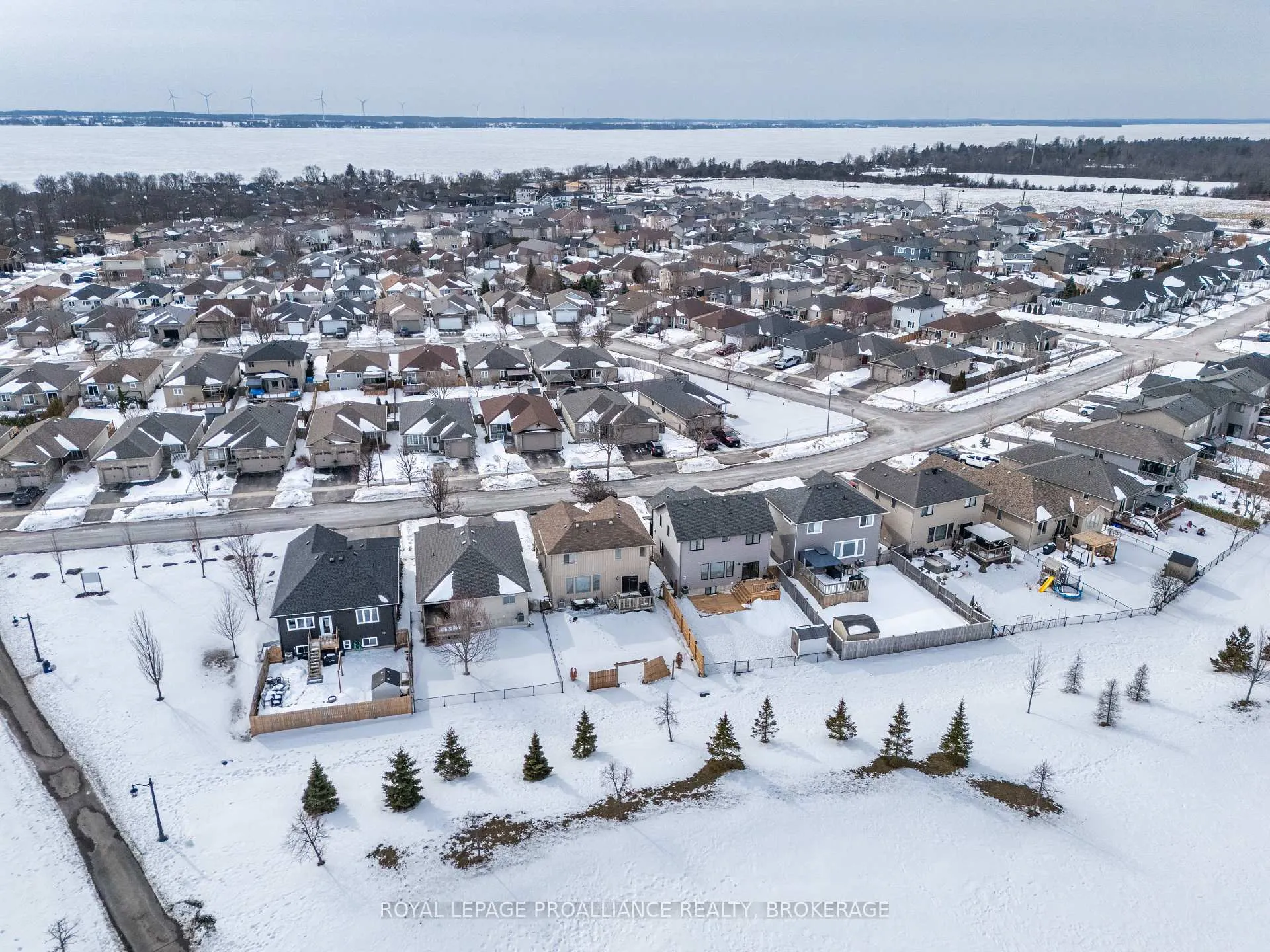 Photo 40 of 121 Blakely Street, Loyalist, Amherstview — HOMEH